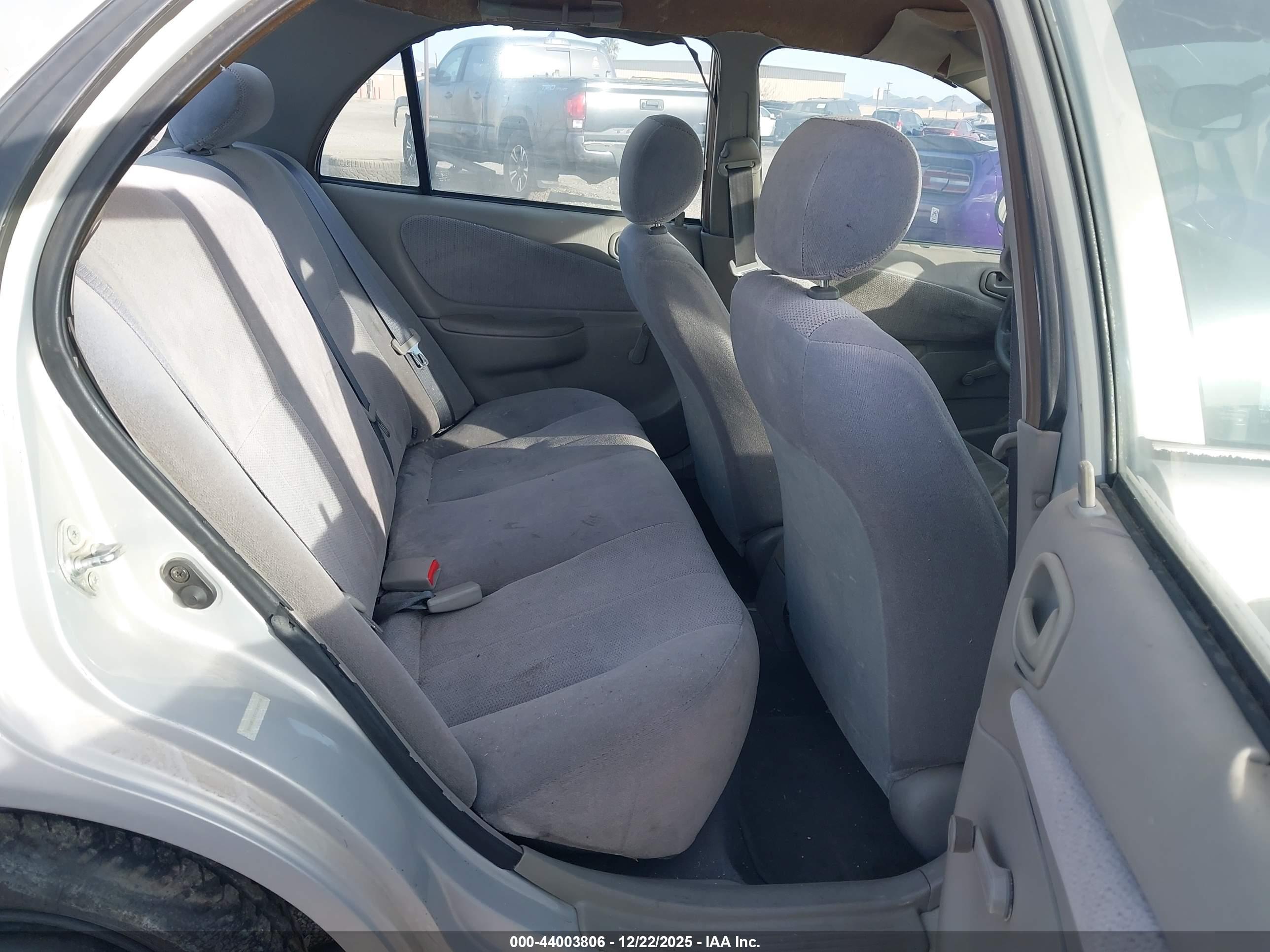 TOYOTA COROLLA image 8
