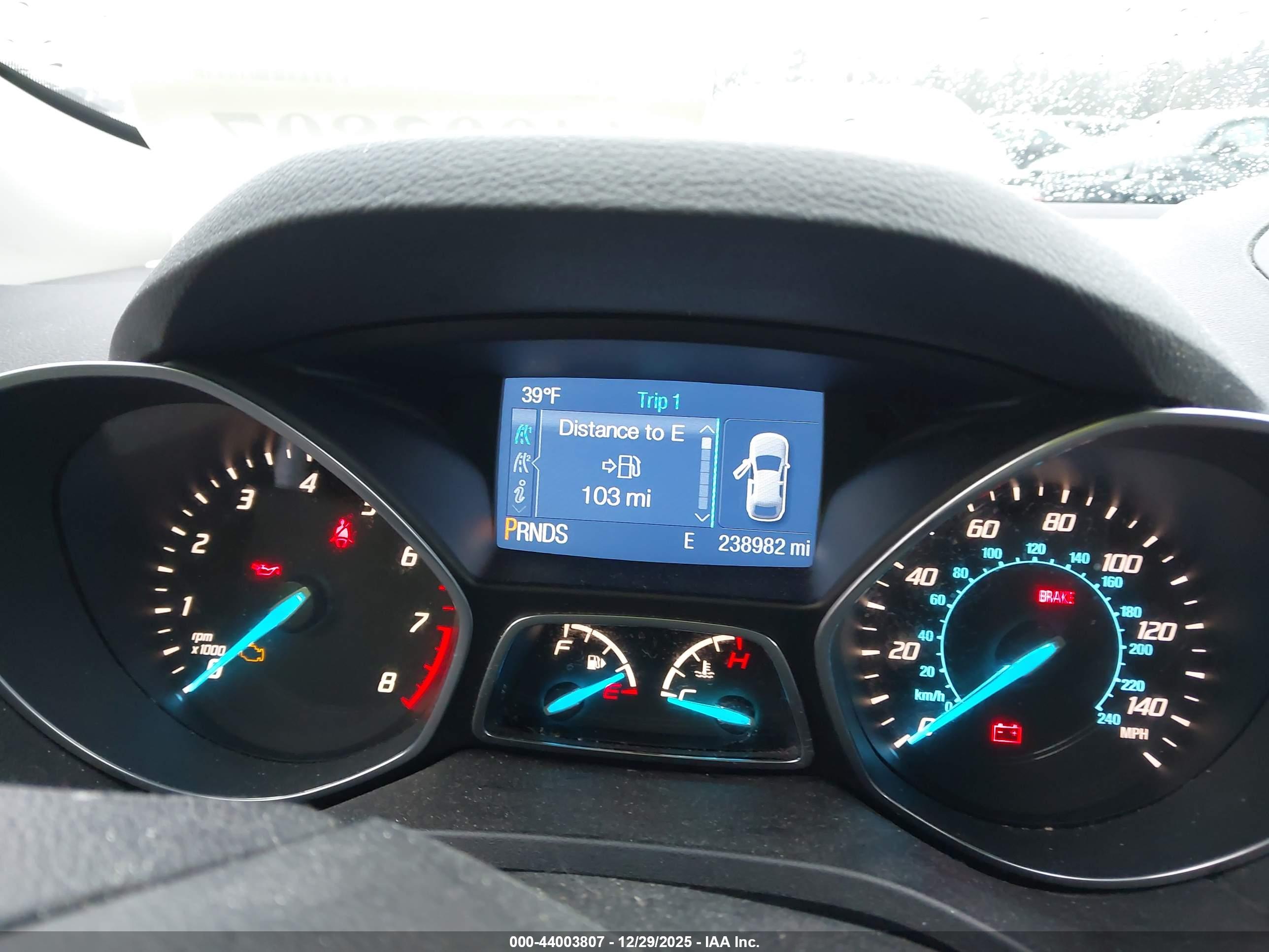 FORD ESCAPE image 7
