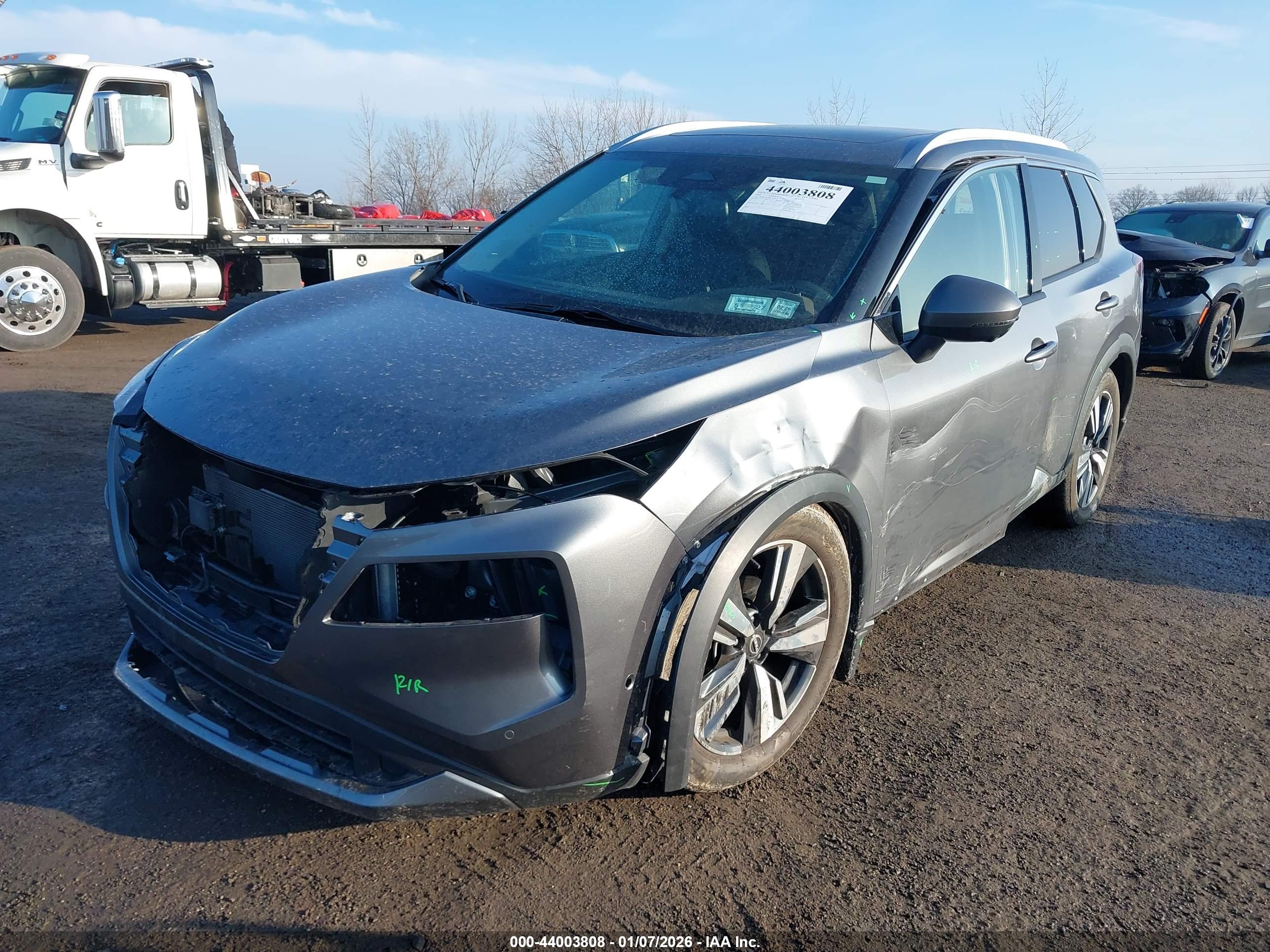 NISSAN ROGUE image 6