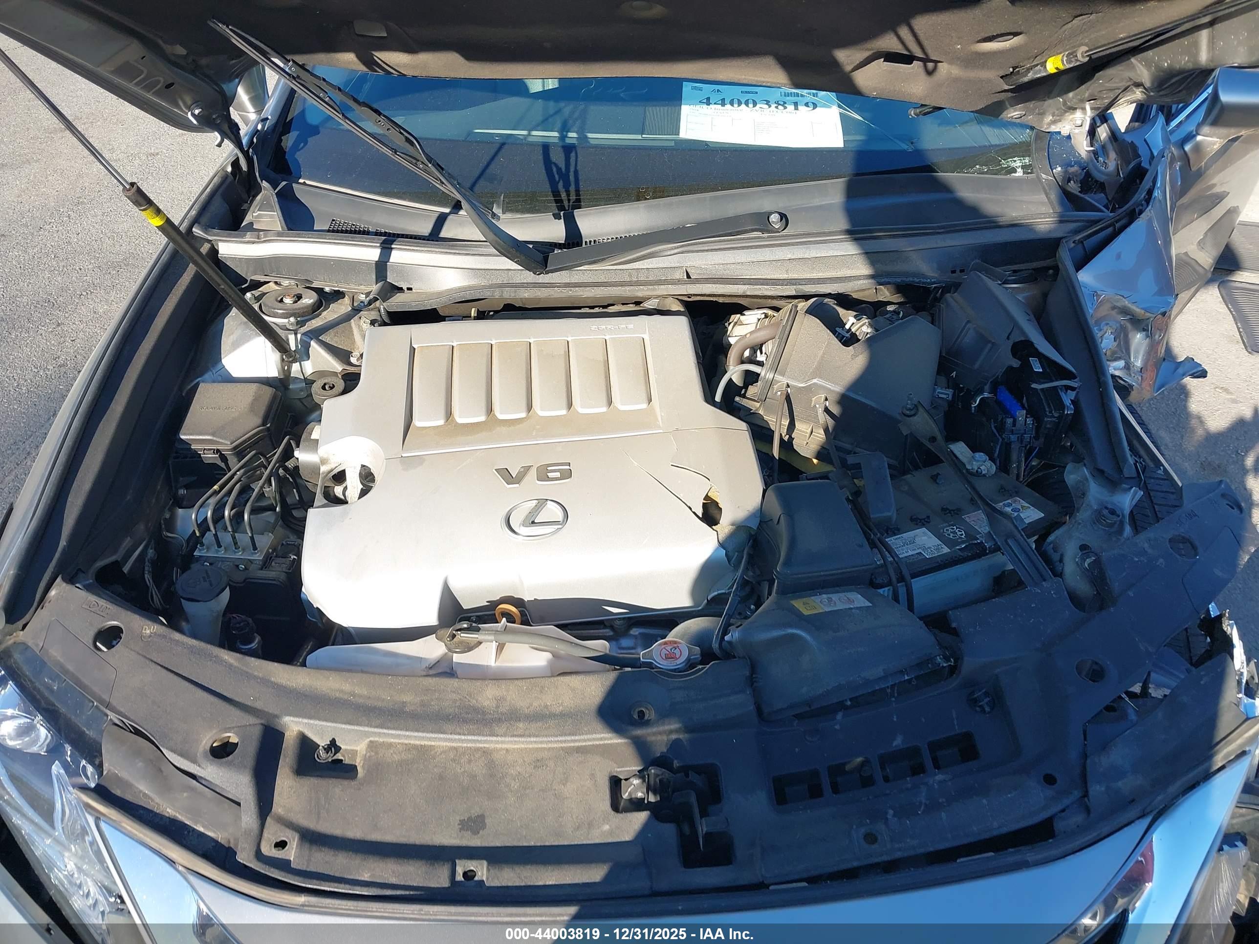 LEXUS ES image 10