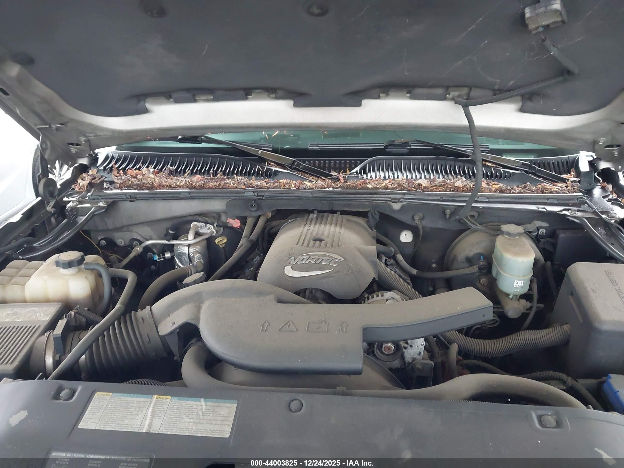 CHEVROLET AVALANCHE image 10