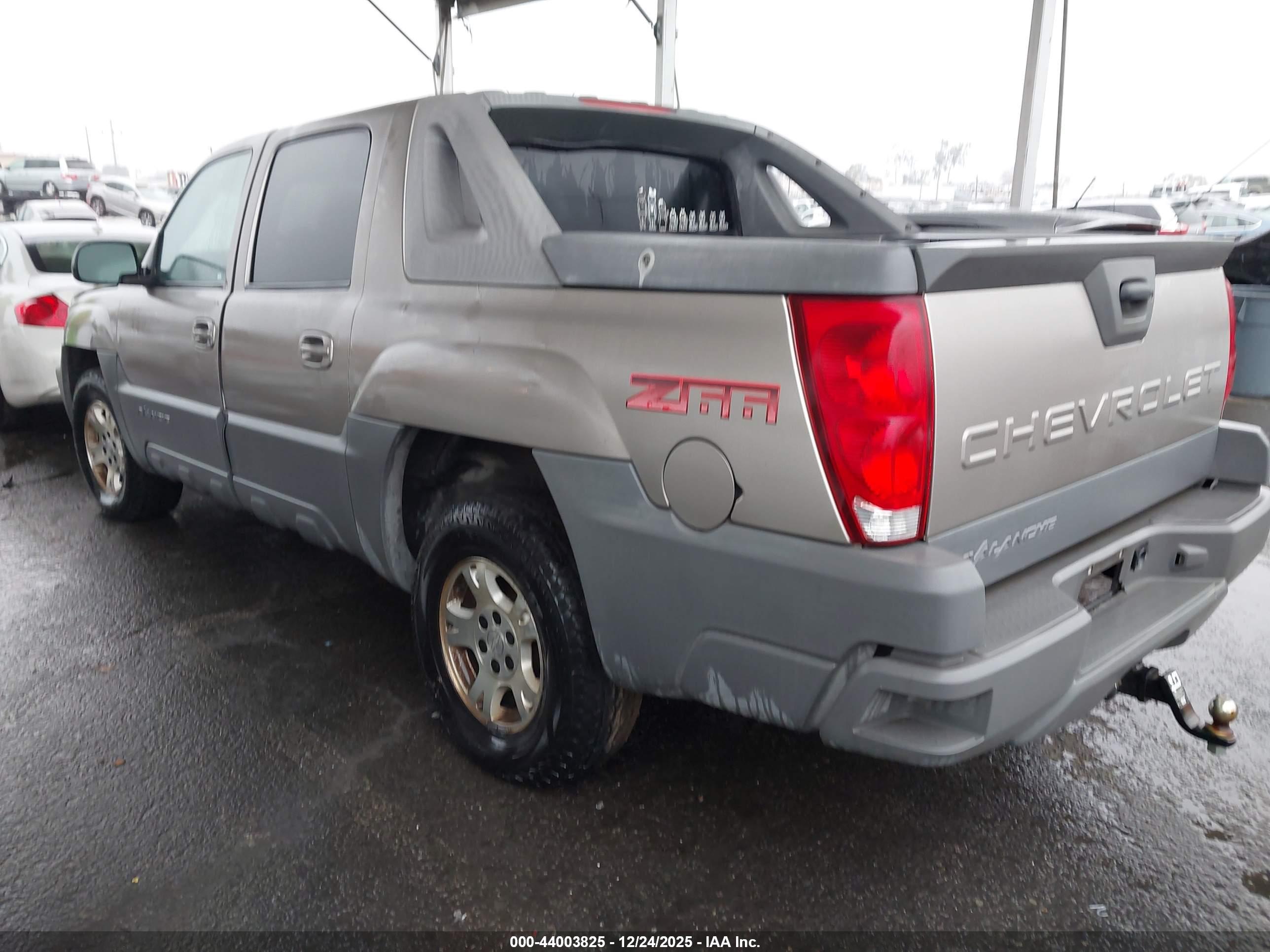 CHEVROLET AVALANCHE image 3