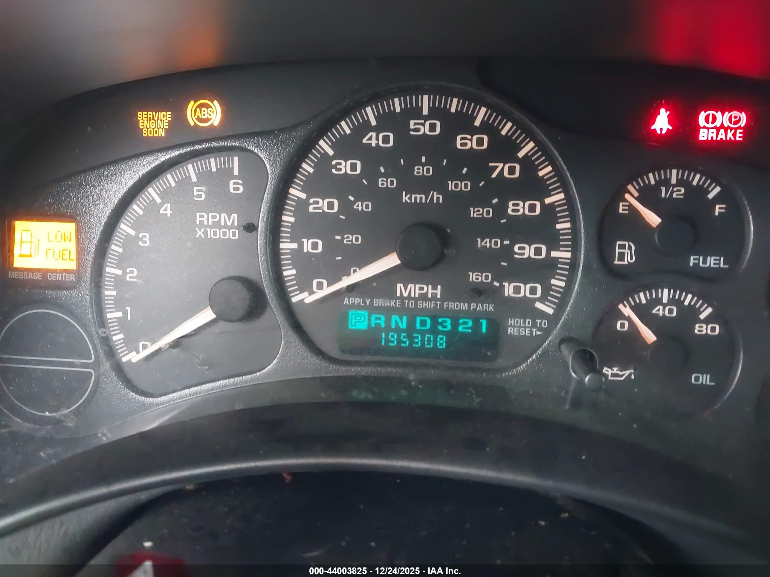 CHEVROLET AVALANCHE image 7