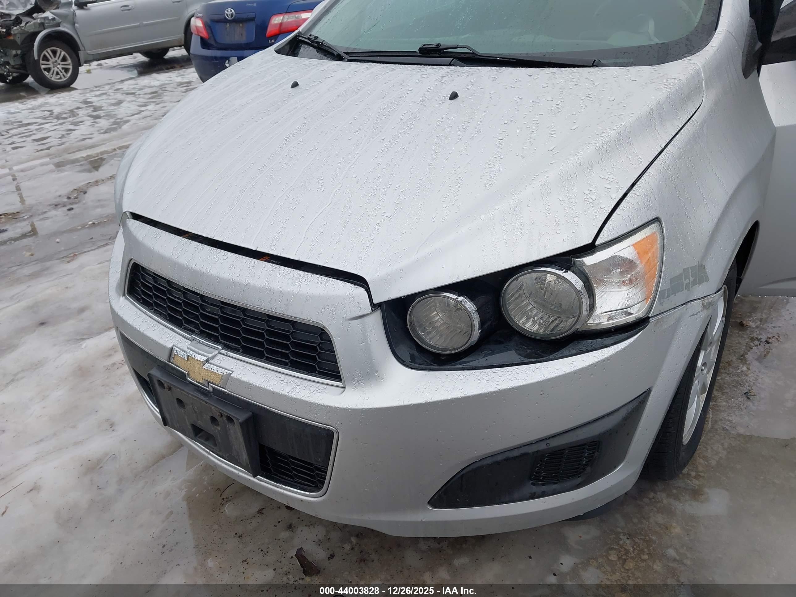 CHEVROLET SONIC image 6
