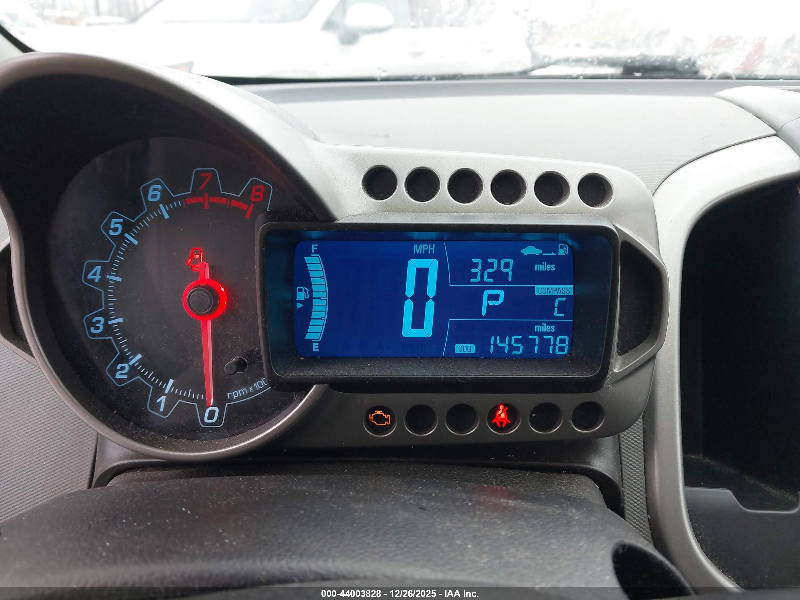 CHEVROLET SONIC image 7
