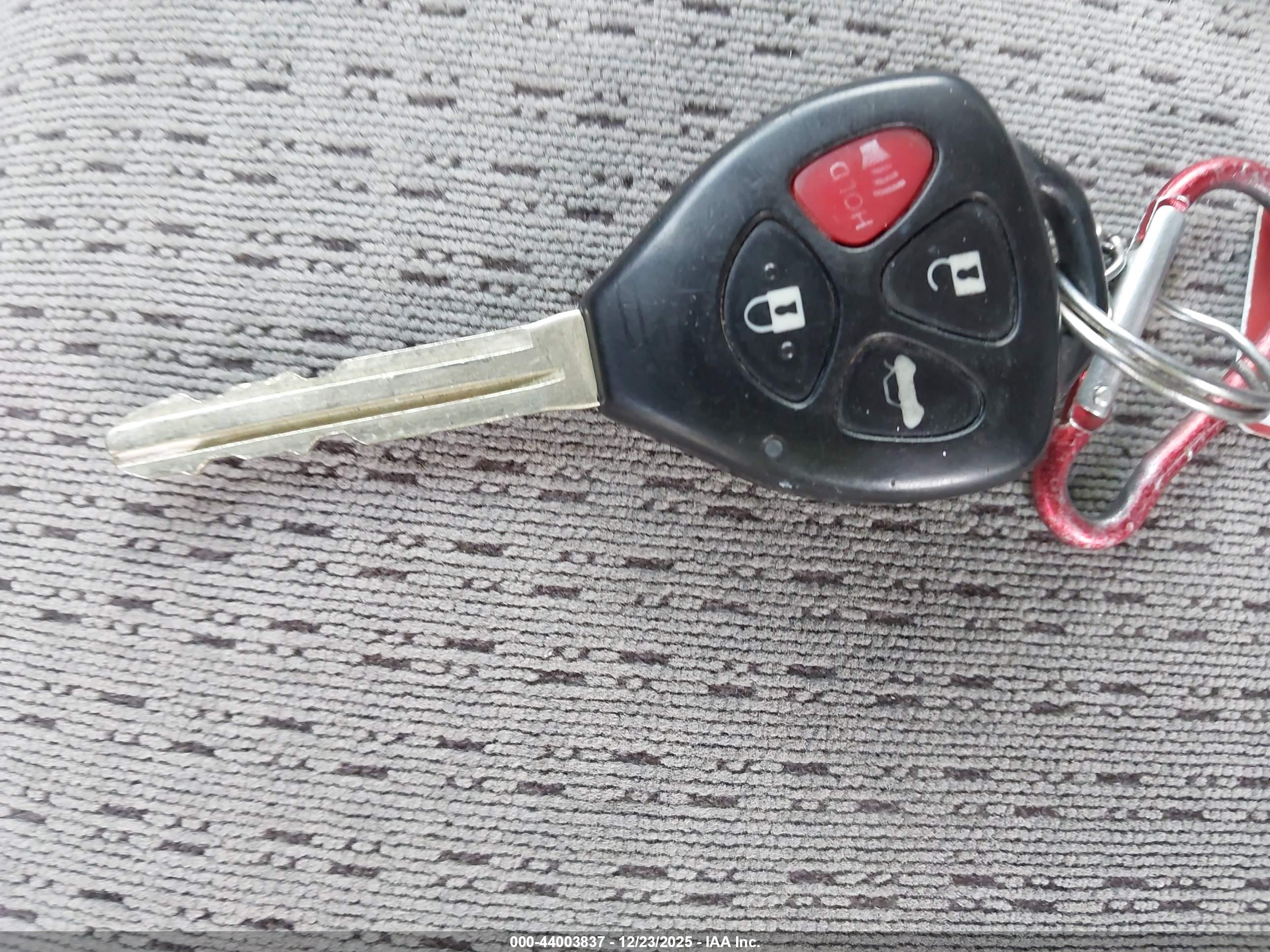 TOYOTA SIENNA image 11