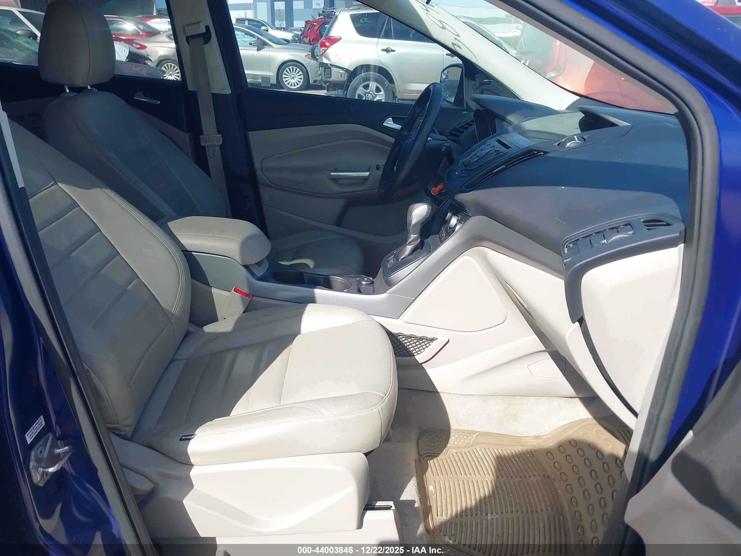FORD ESCAPE image 5