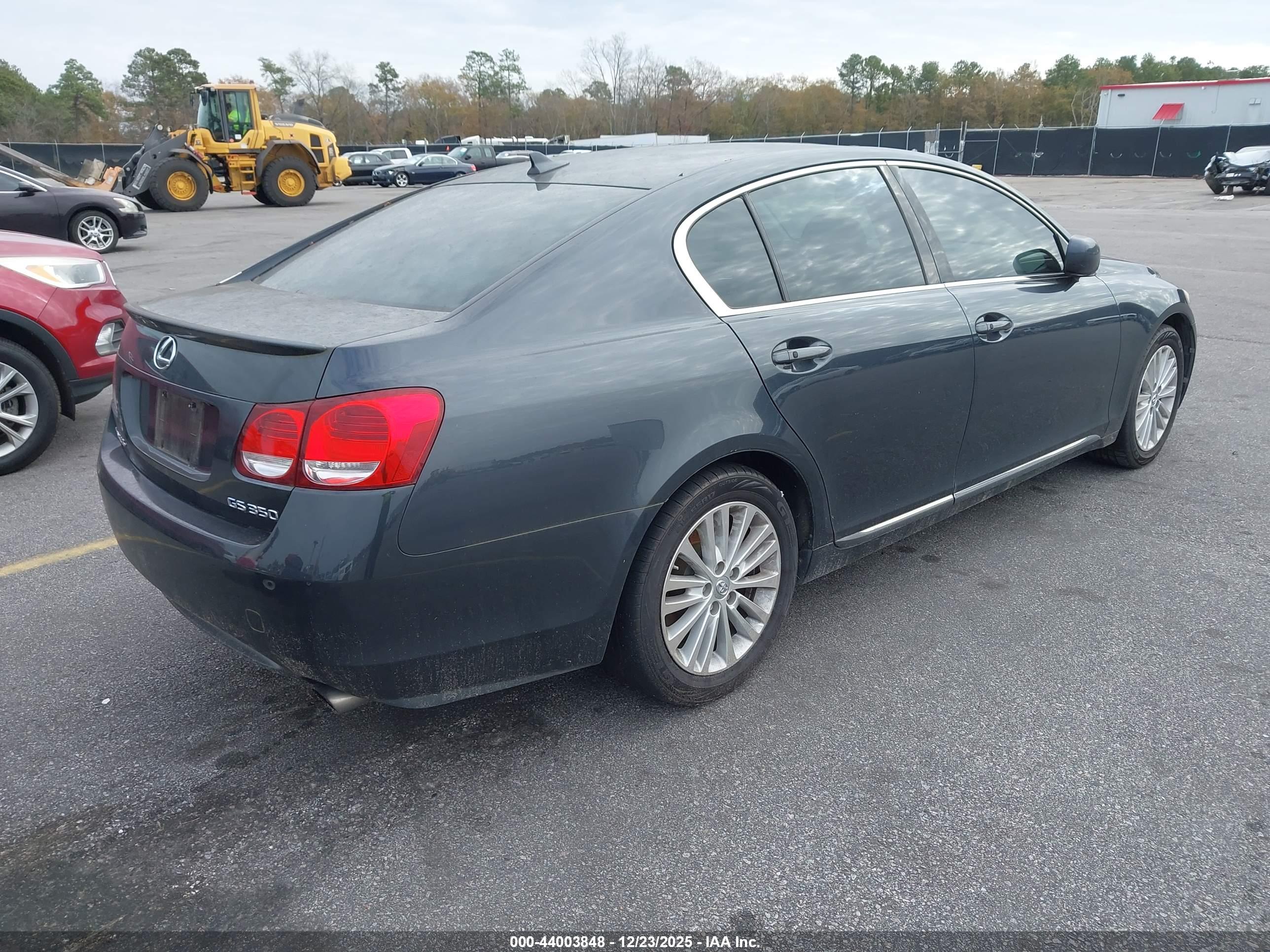 LEXUS GS image 4