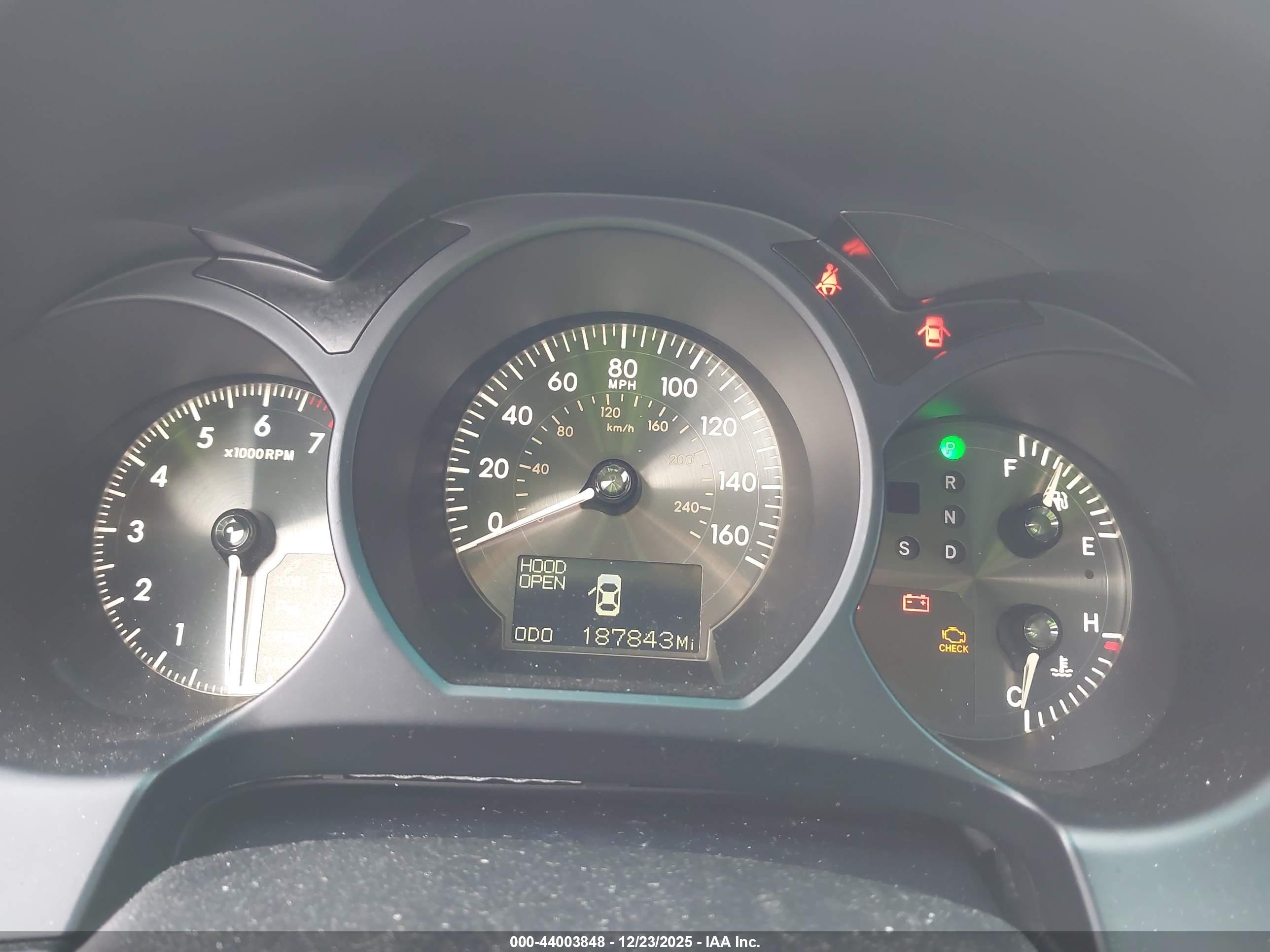 LEXUS GS image 7