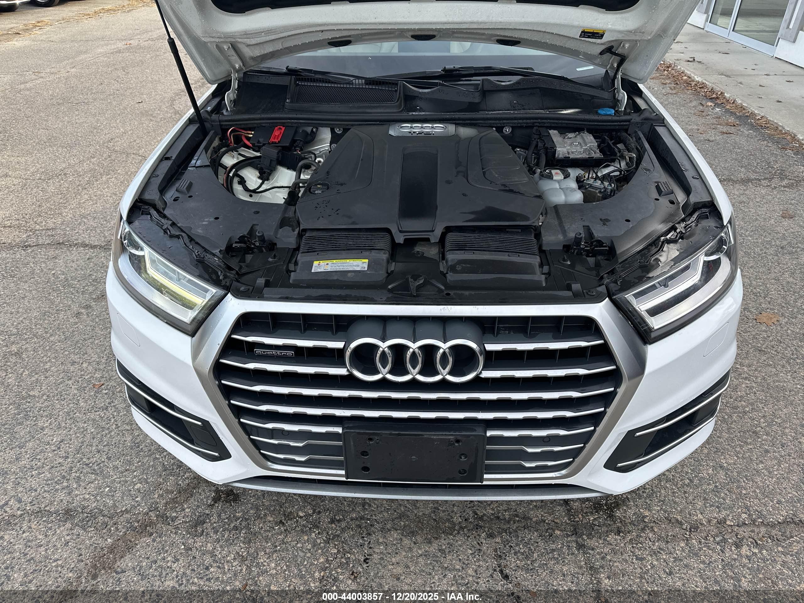 AUDI Q7 image 10