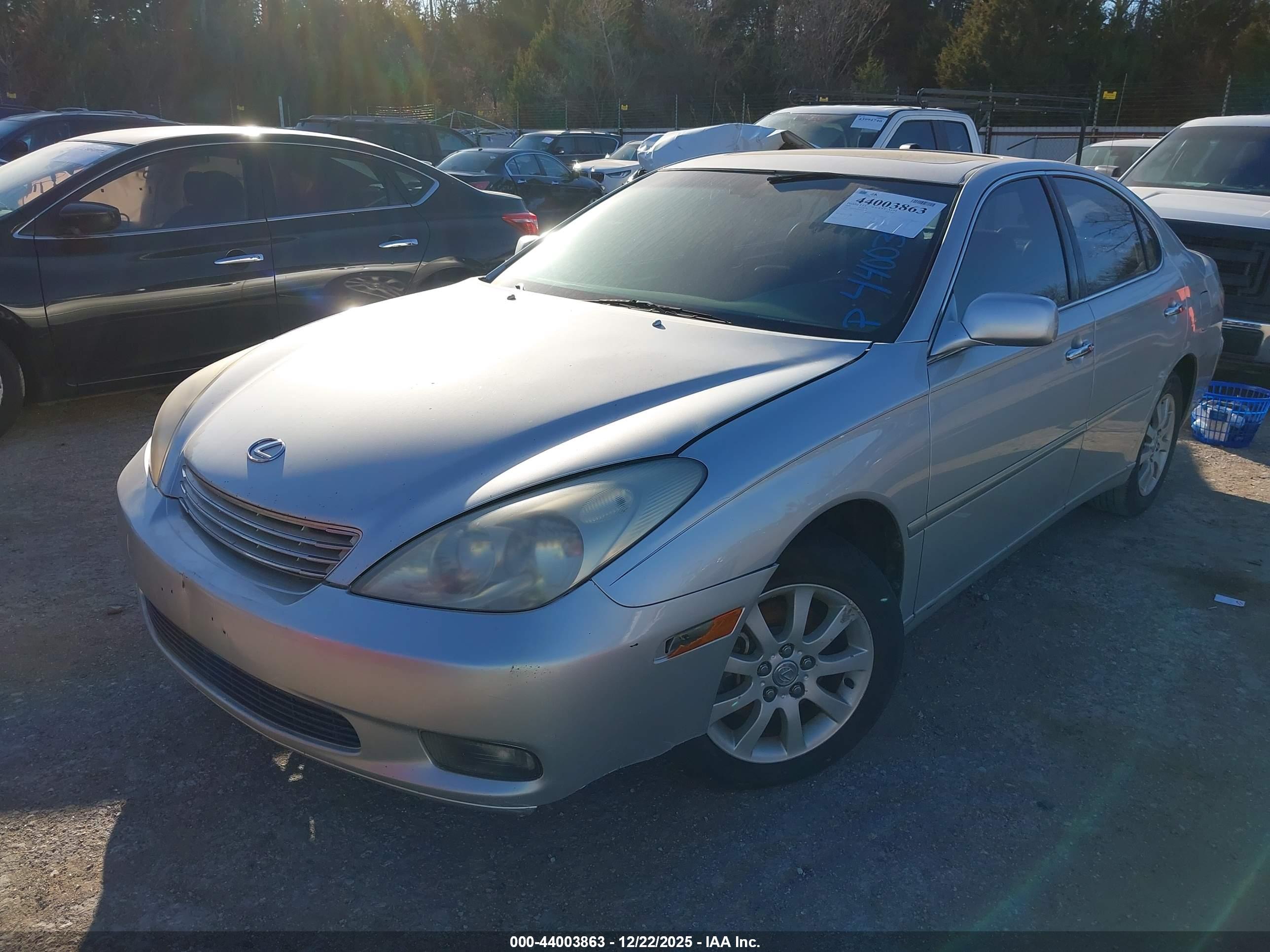 LEXUS ES image 2