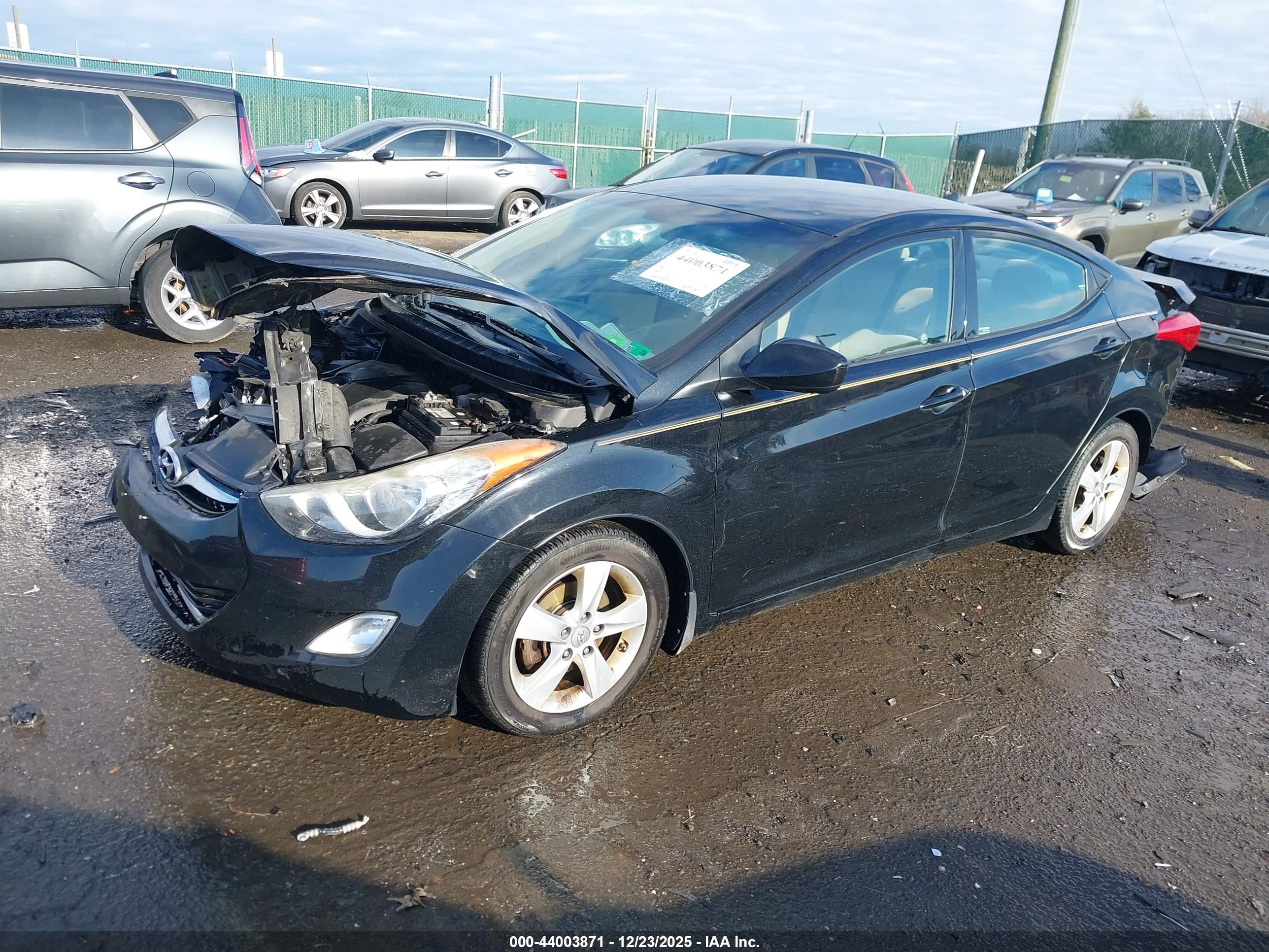 HYUNDAI ELANTRA image 2