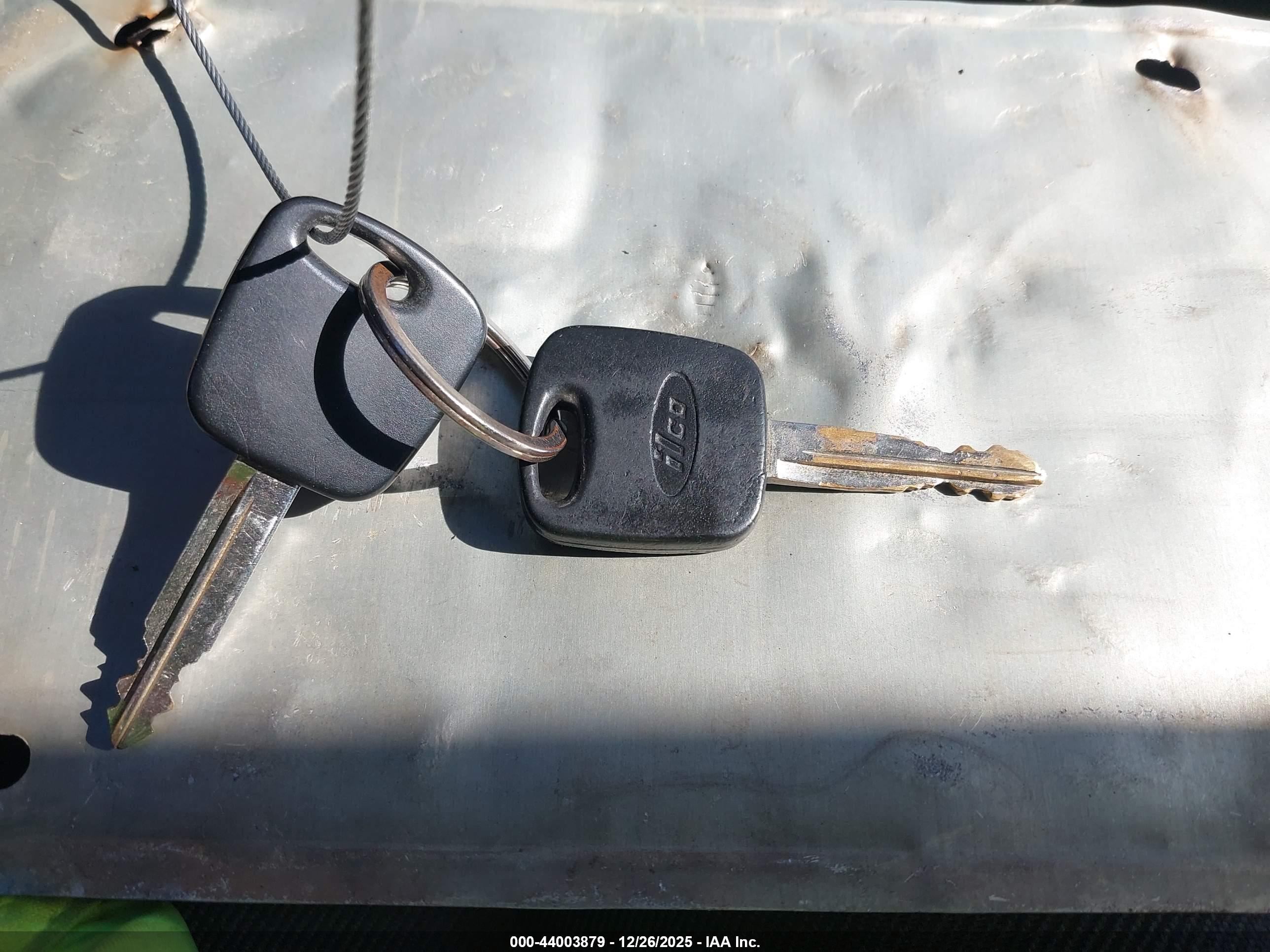 FORD ESCAPE image 11