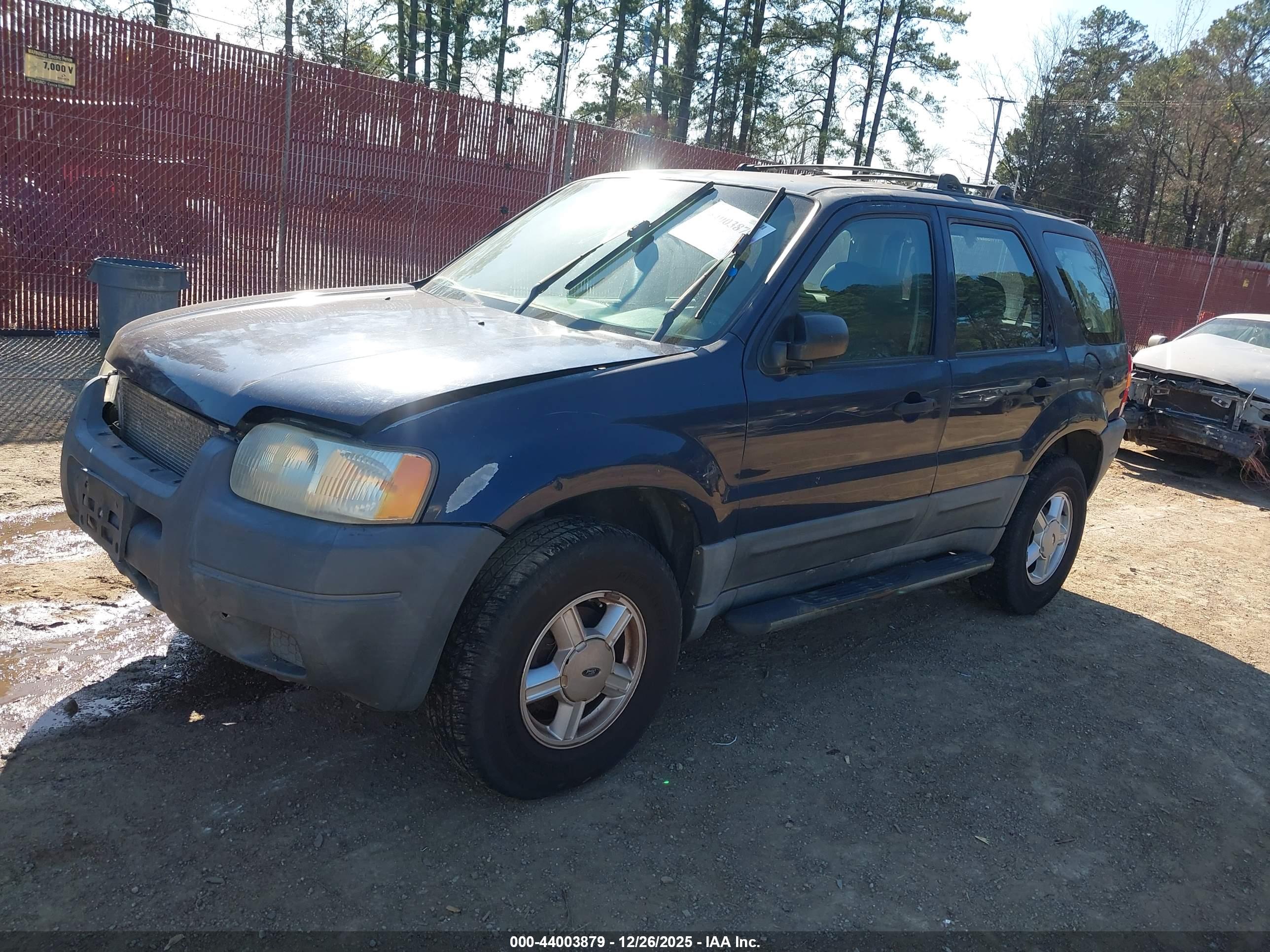 FORD ESCAPE image 2