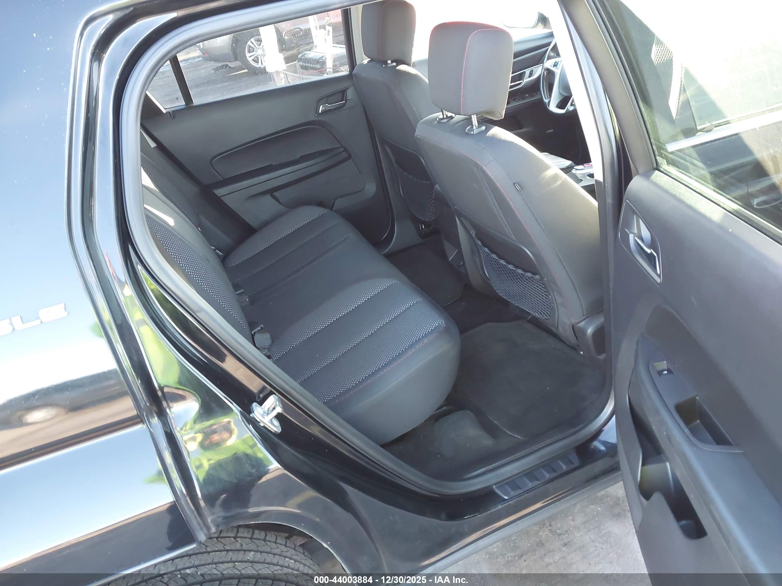 GMC TERRAIN image 8