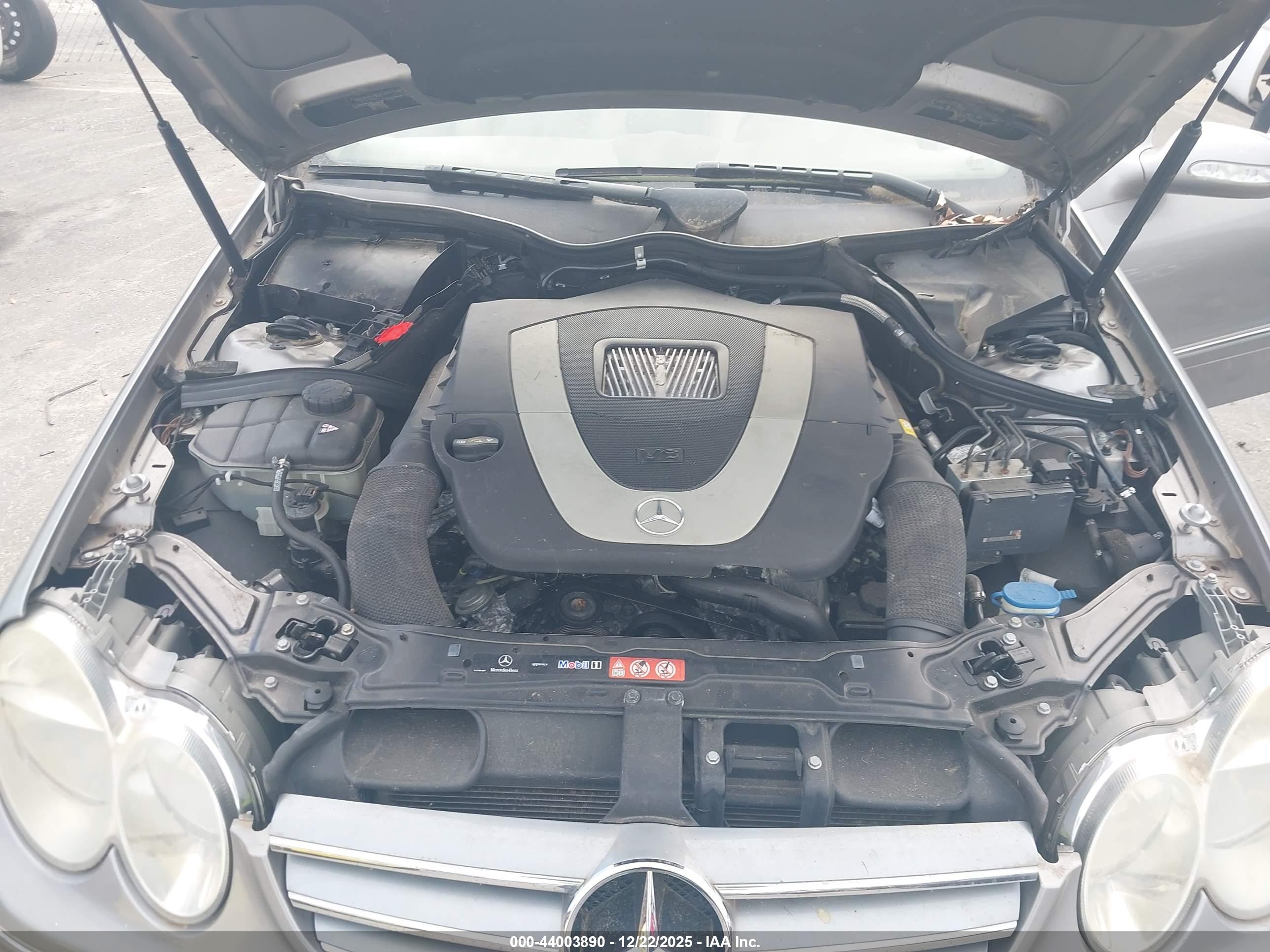 MERCEDES-BENZ CLK image 10