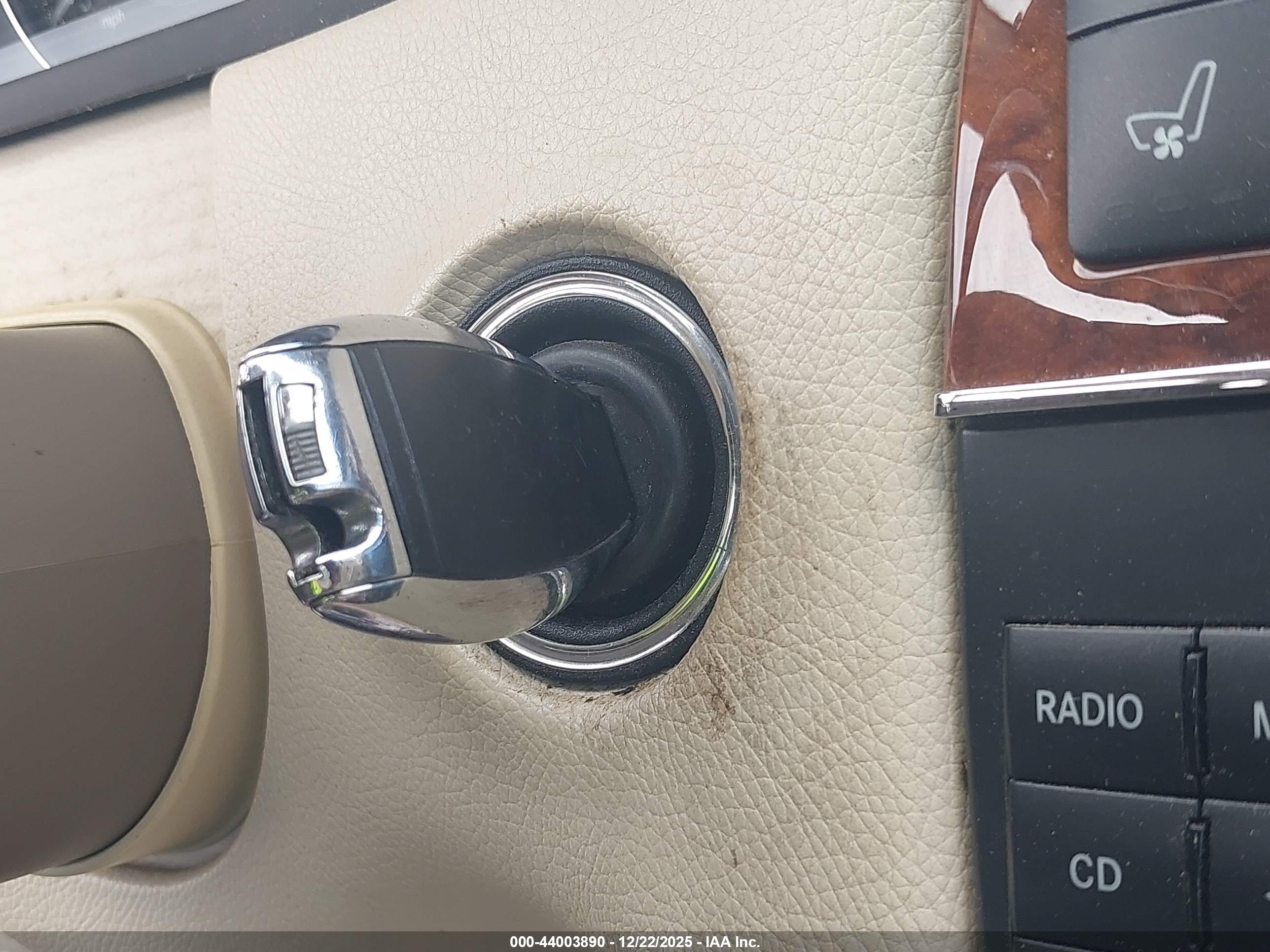 MERCEDES-BENZ CLK image 11