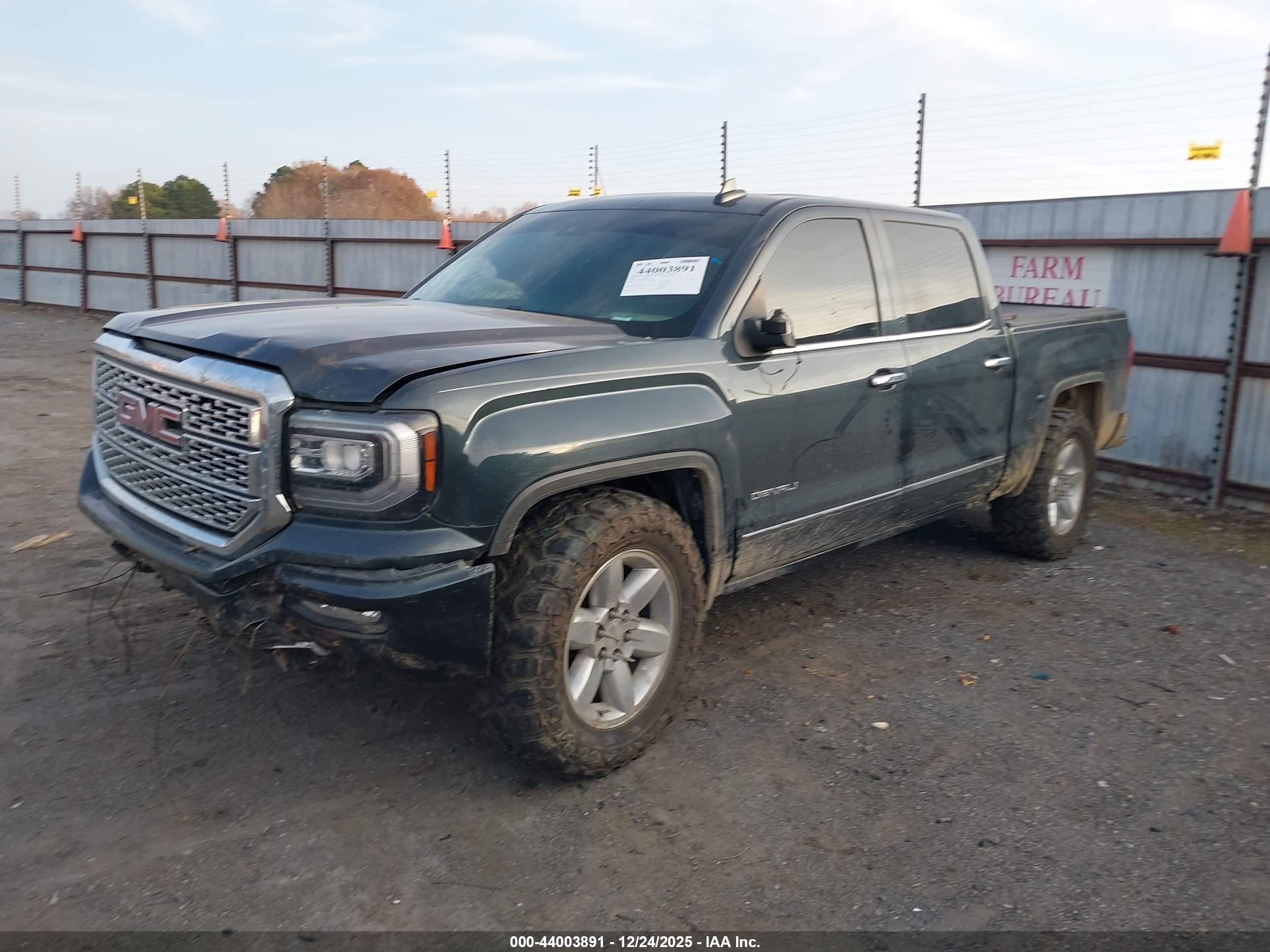 GMC SIERRA image 2
