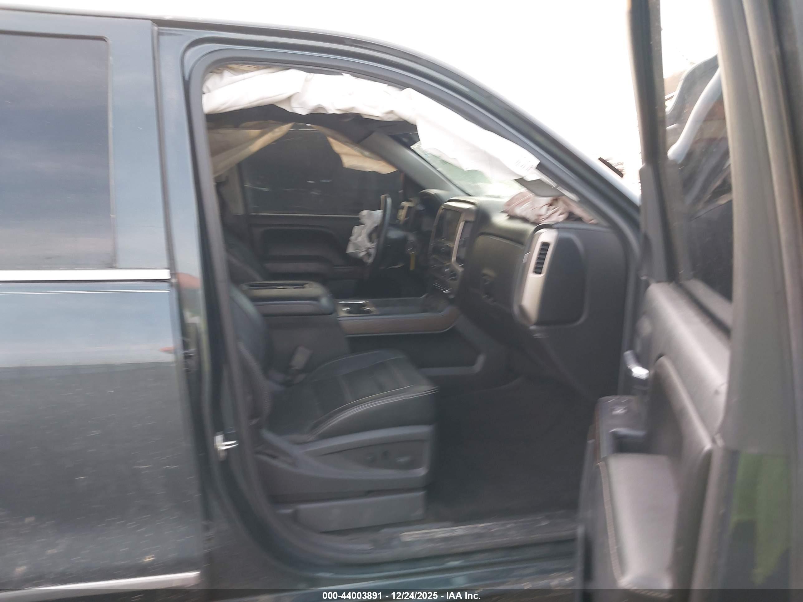 GMC SIERRA image 5