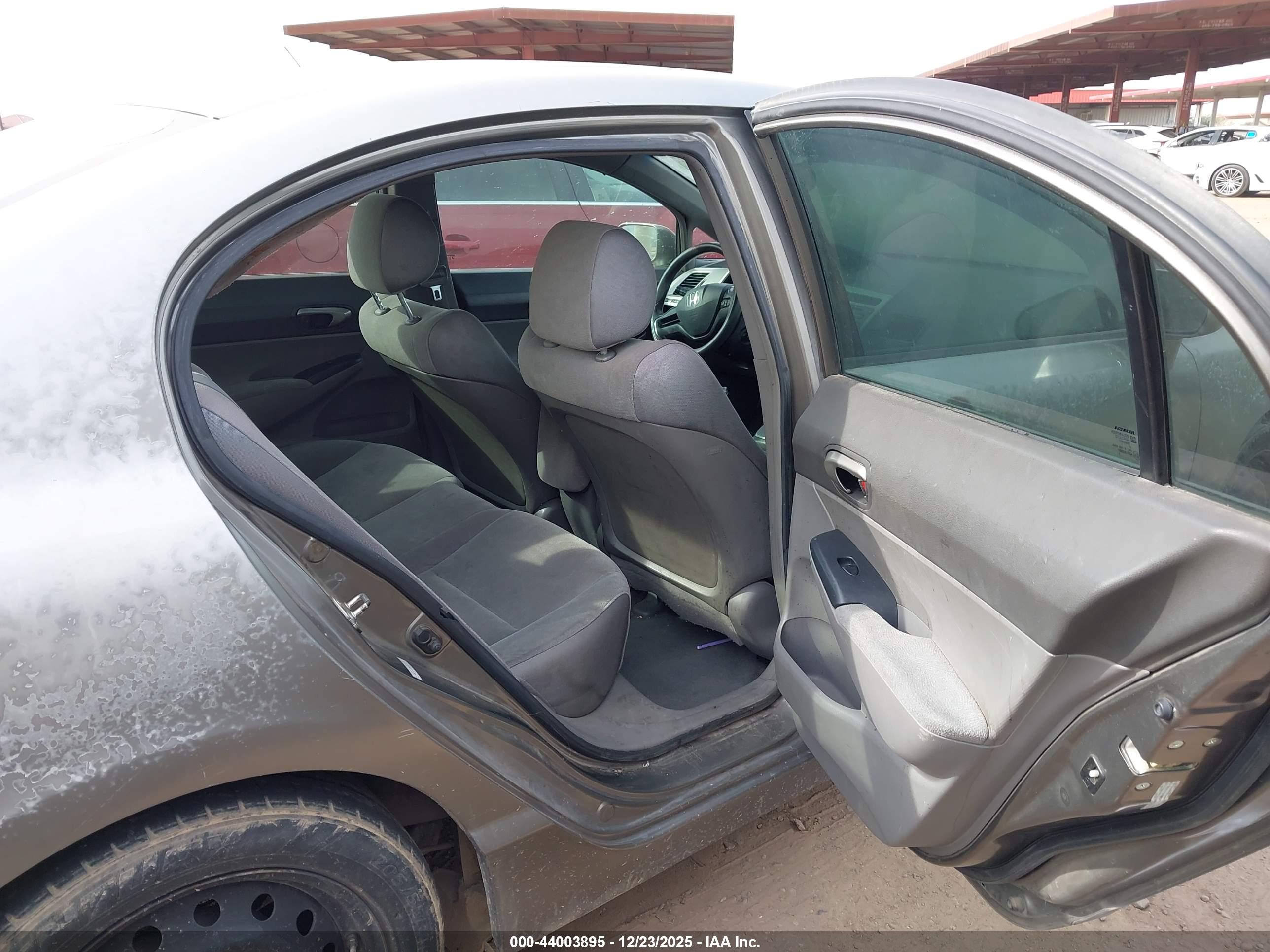 HONDA CIVIC image 8
