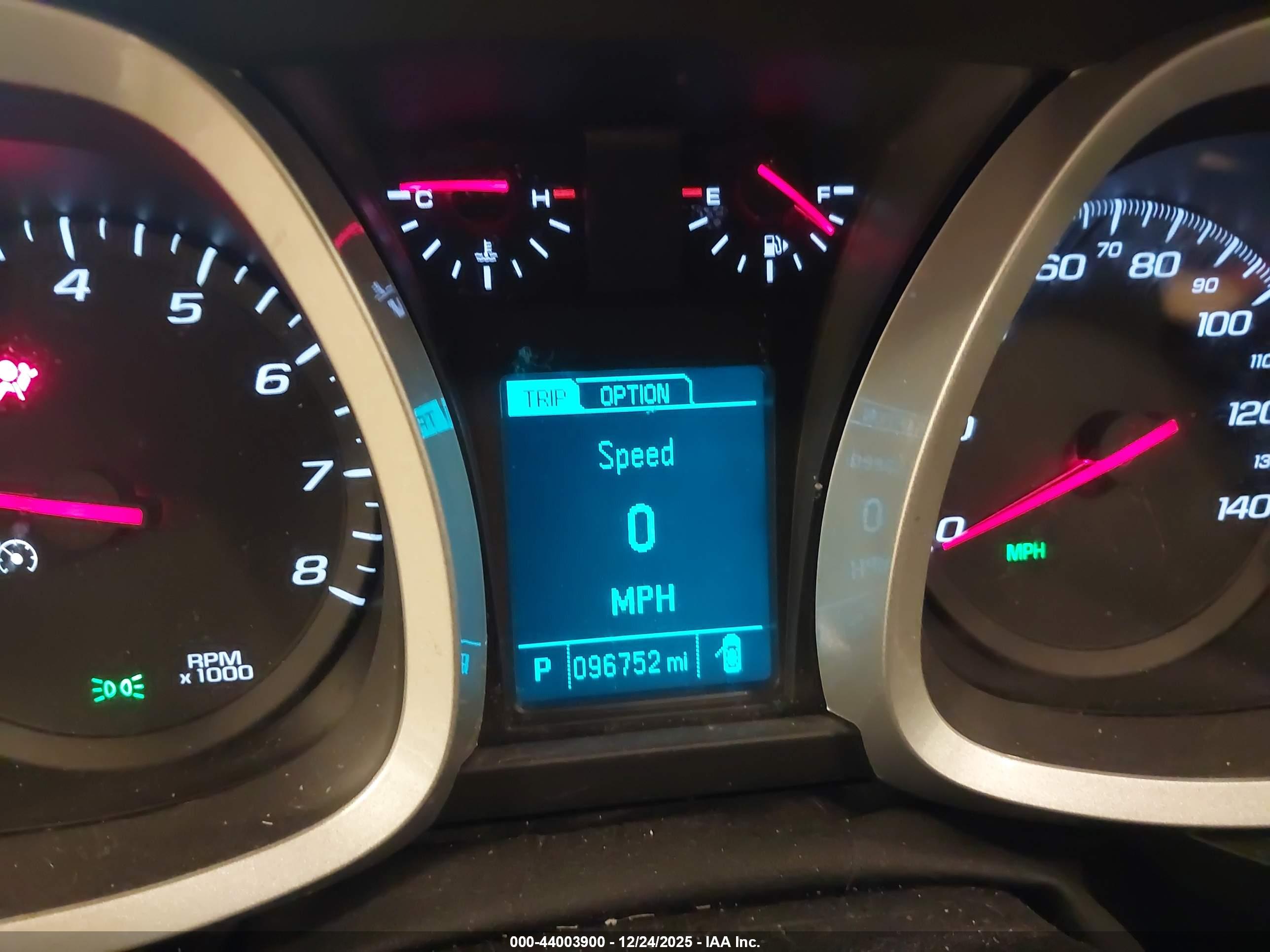 CHEVROLET EQUINOX image 7