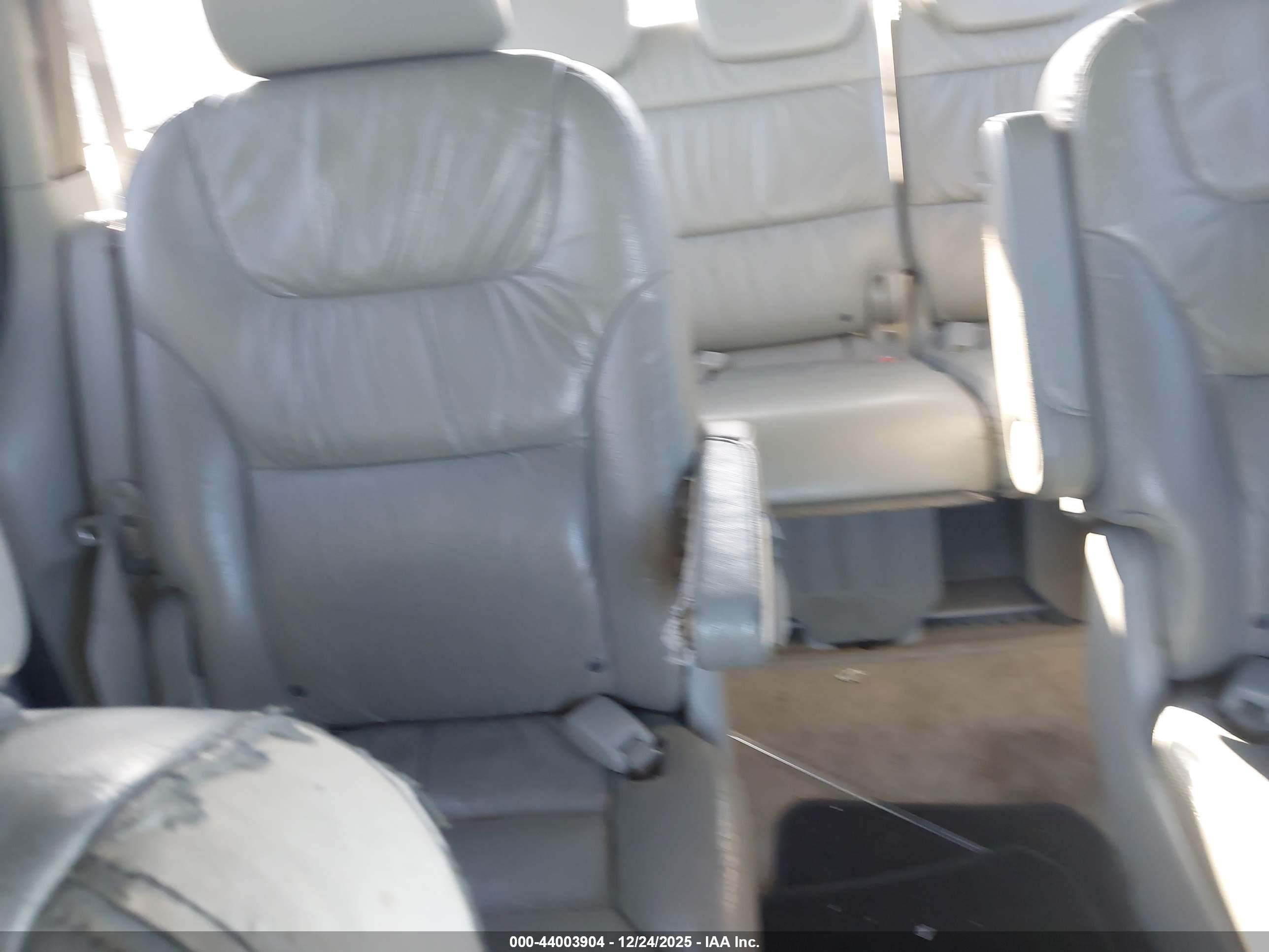 HONDA ODYSSEY image 8
