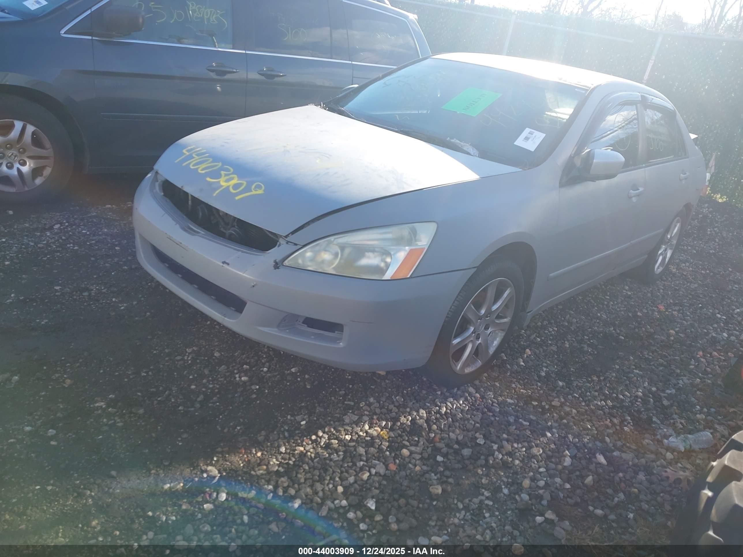 HONDA ACCORD image 2