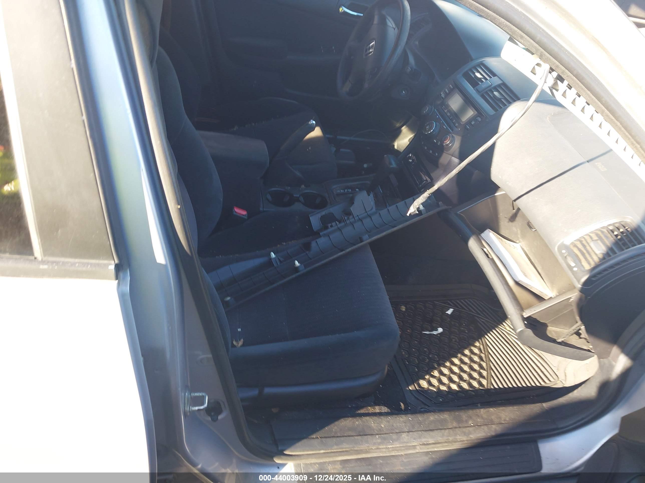 HONDA ACCORD image 5