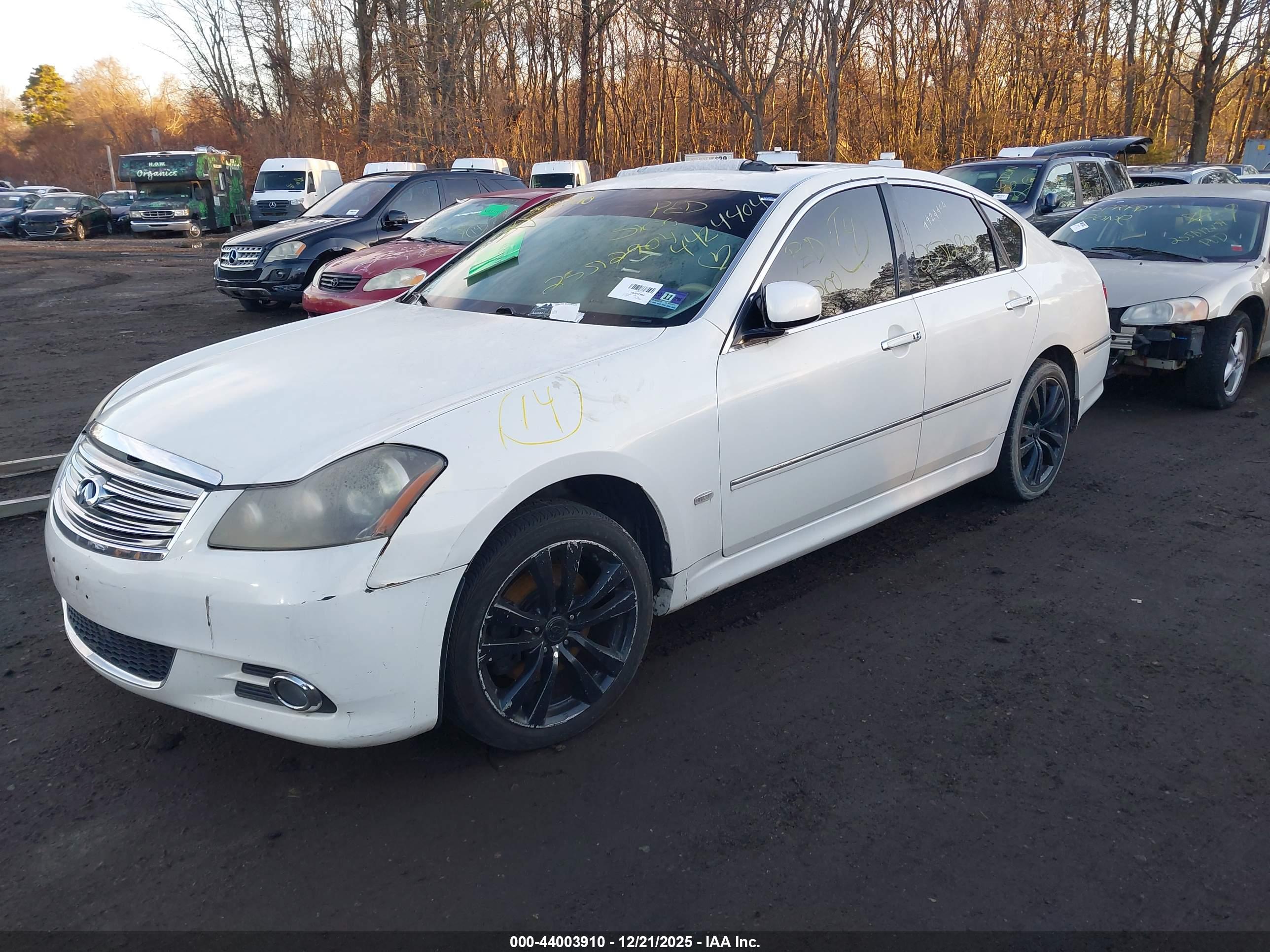 INFINITI M35X image 2