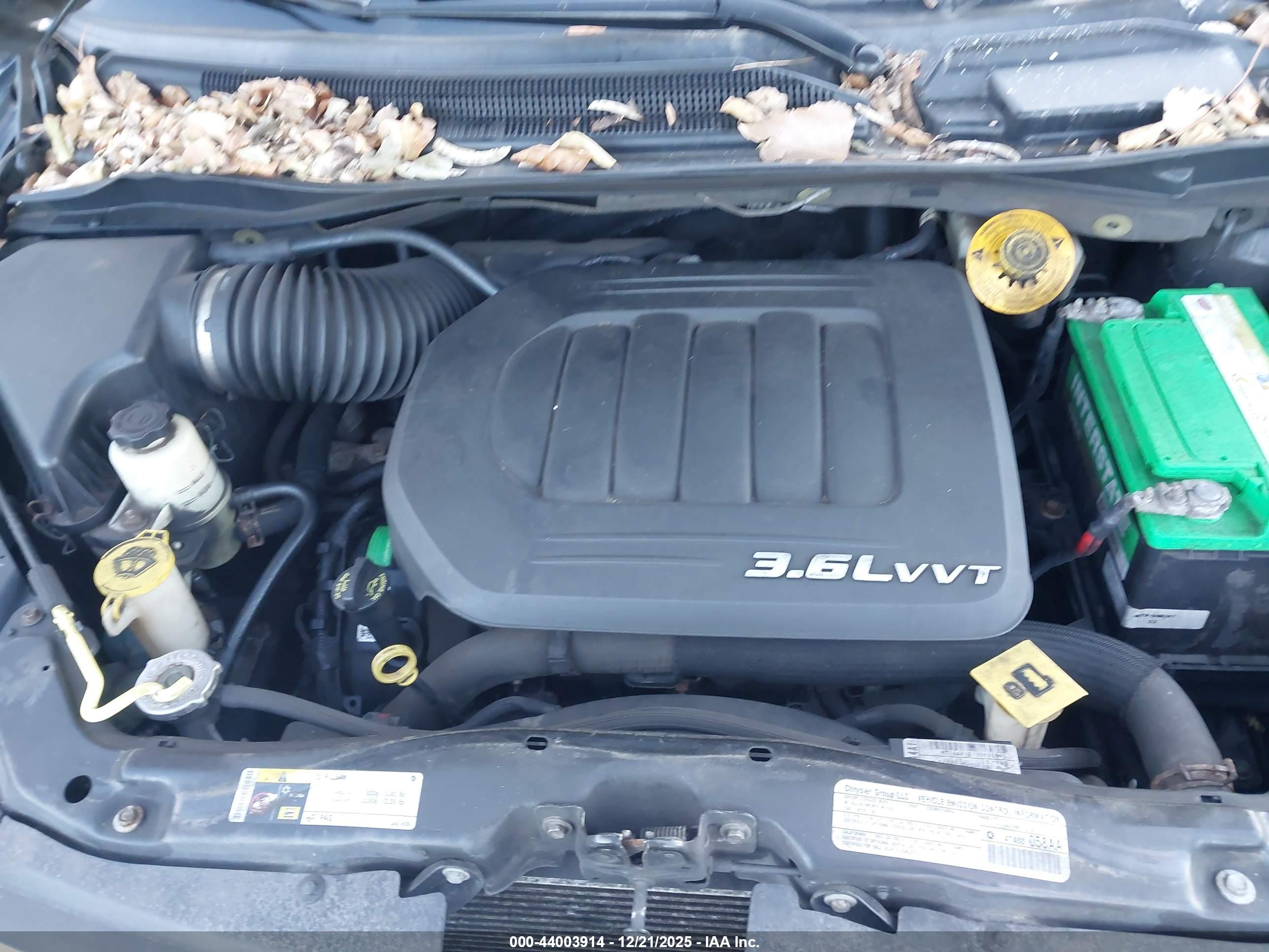 CHRYSLER TOWN image 10