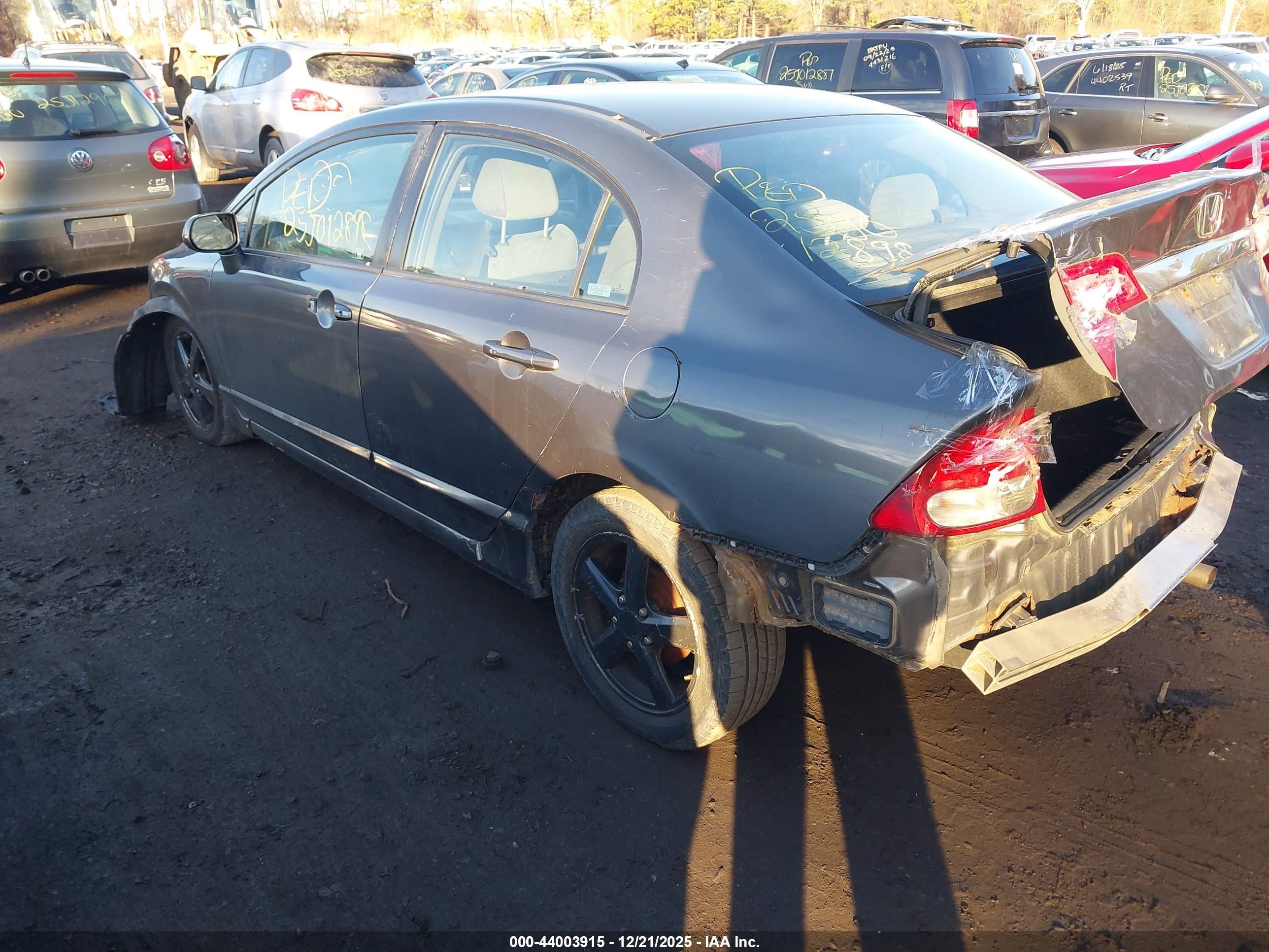 HONDA CIVIC image 3