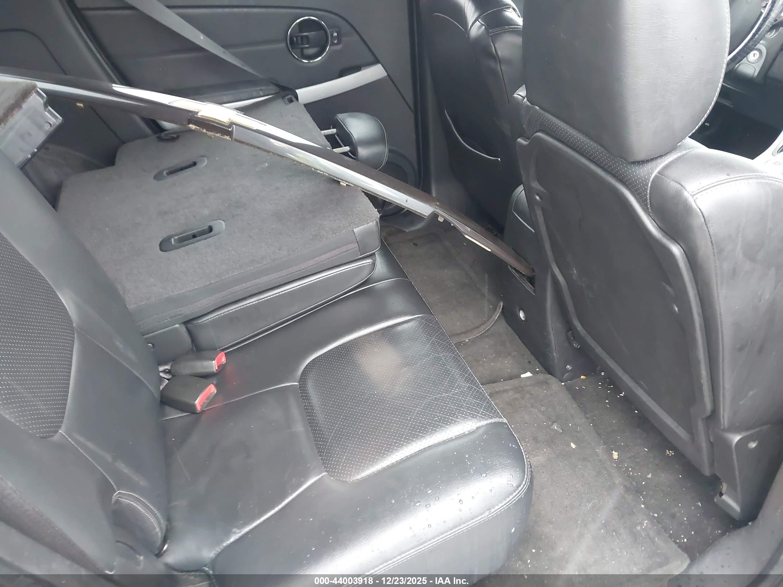 CHEVROLET EQUINOX image 8