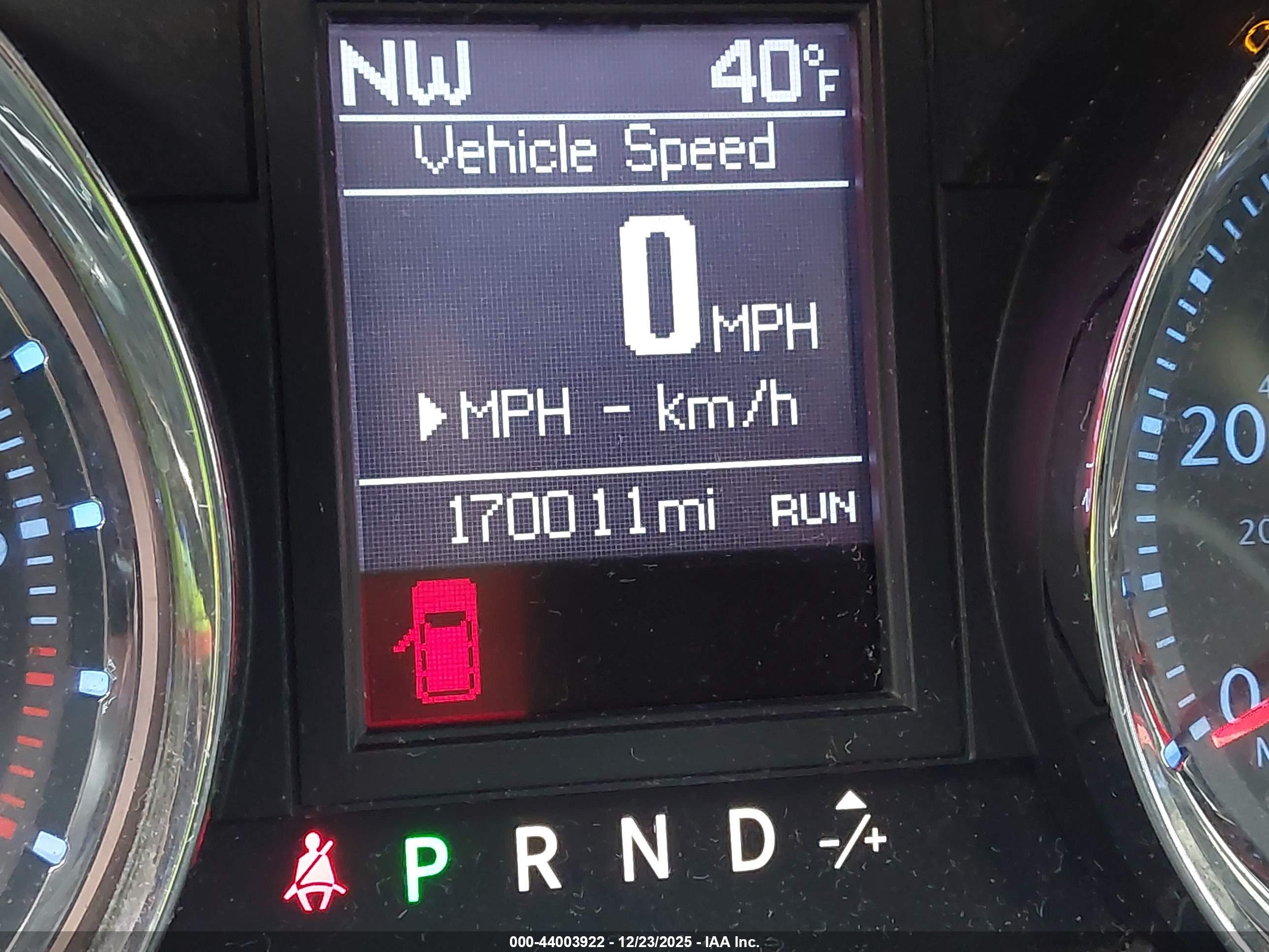CHRYSLER TOWN image 7
