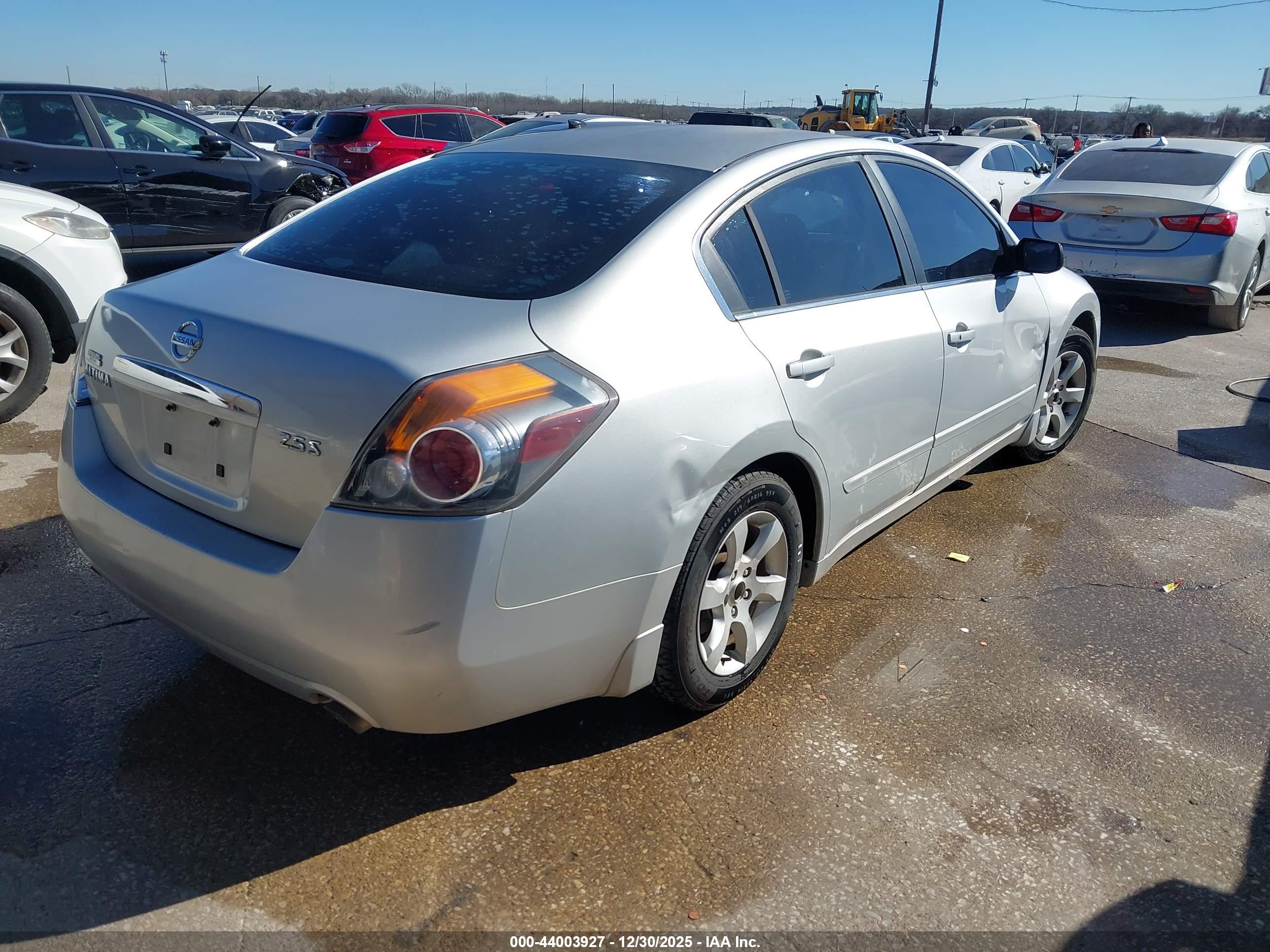 NISSAN ALTIMA image 4