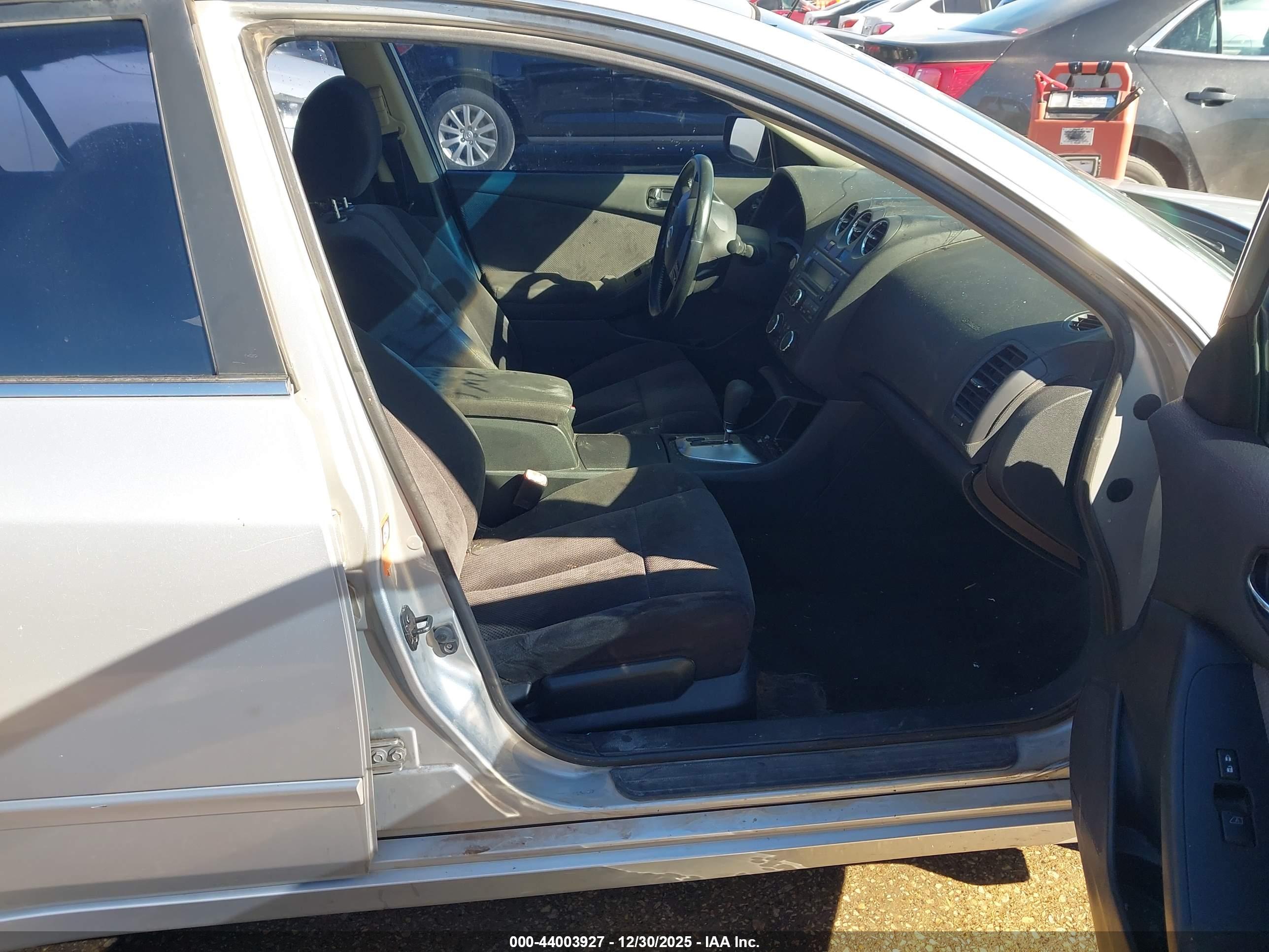 NISSAN ALTIMA image 5