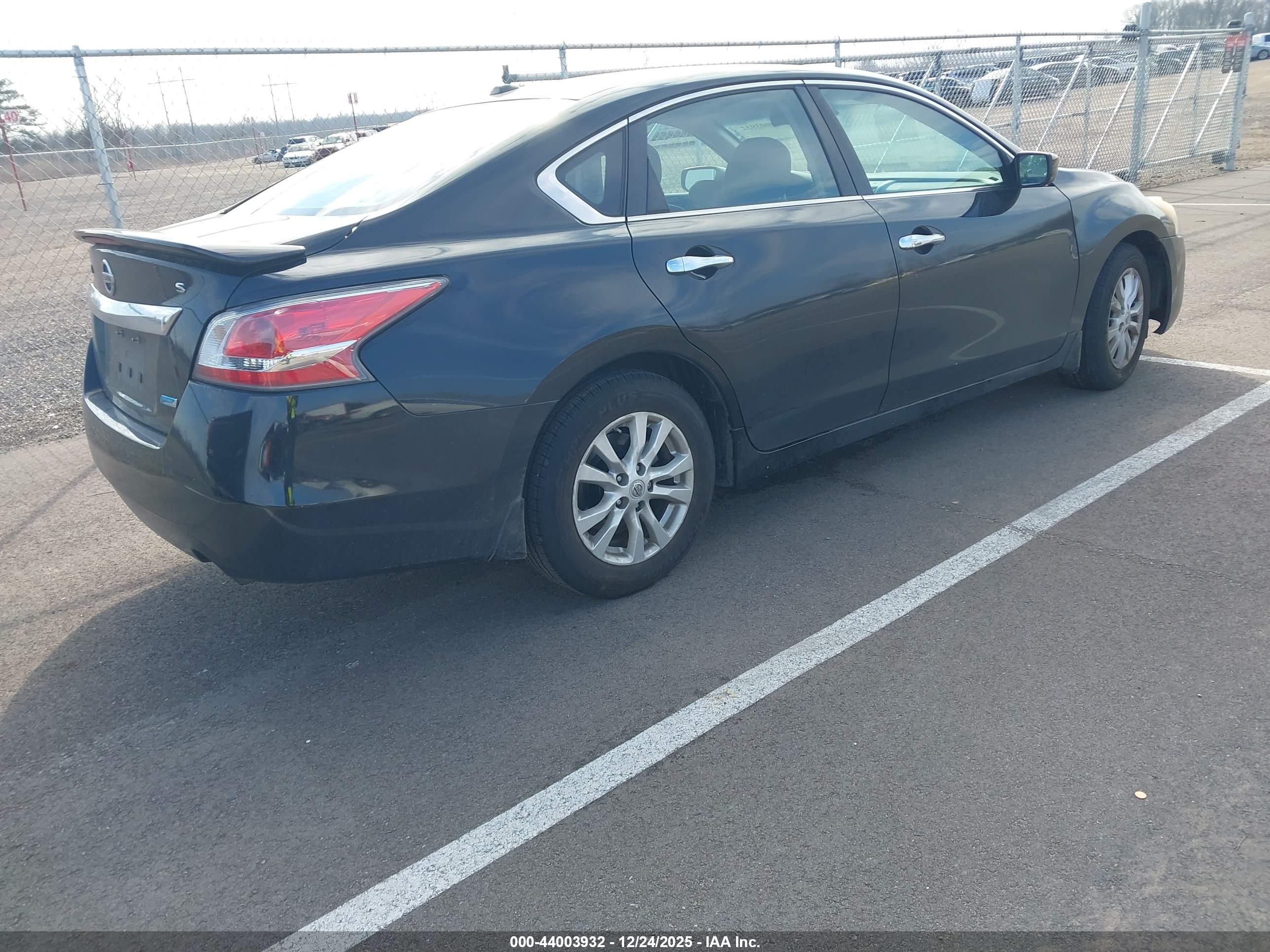 NISSAN ALTIMA image 4