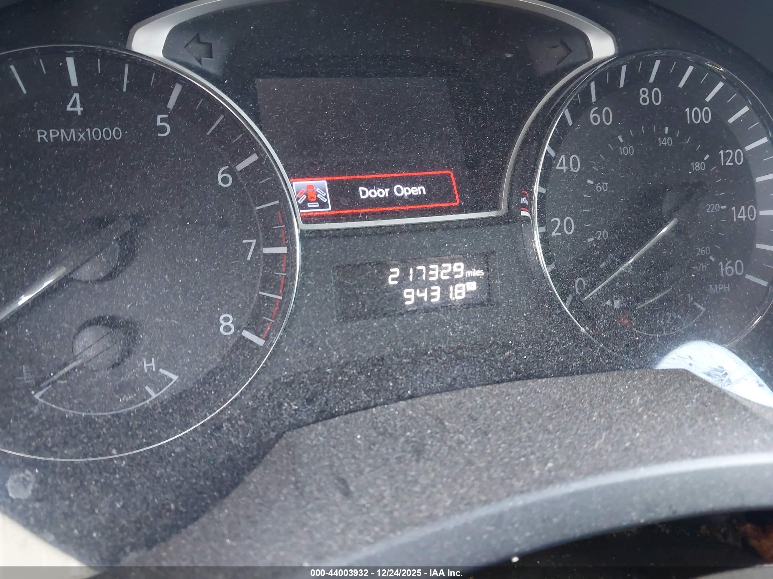 NISSAN ALTIMA image 7