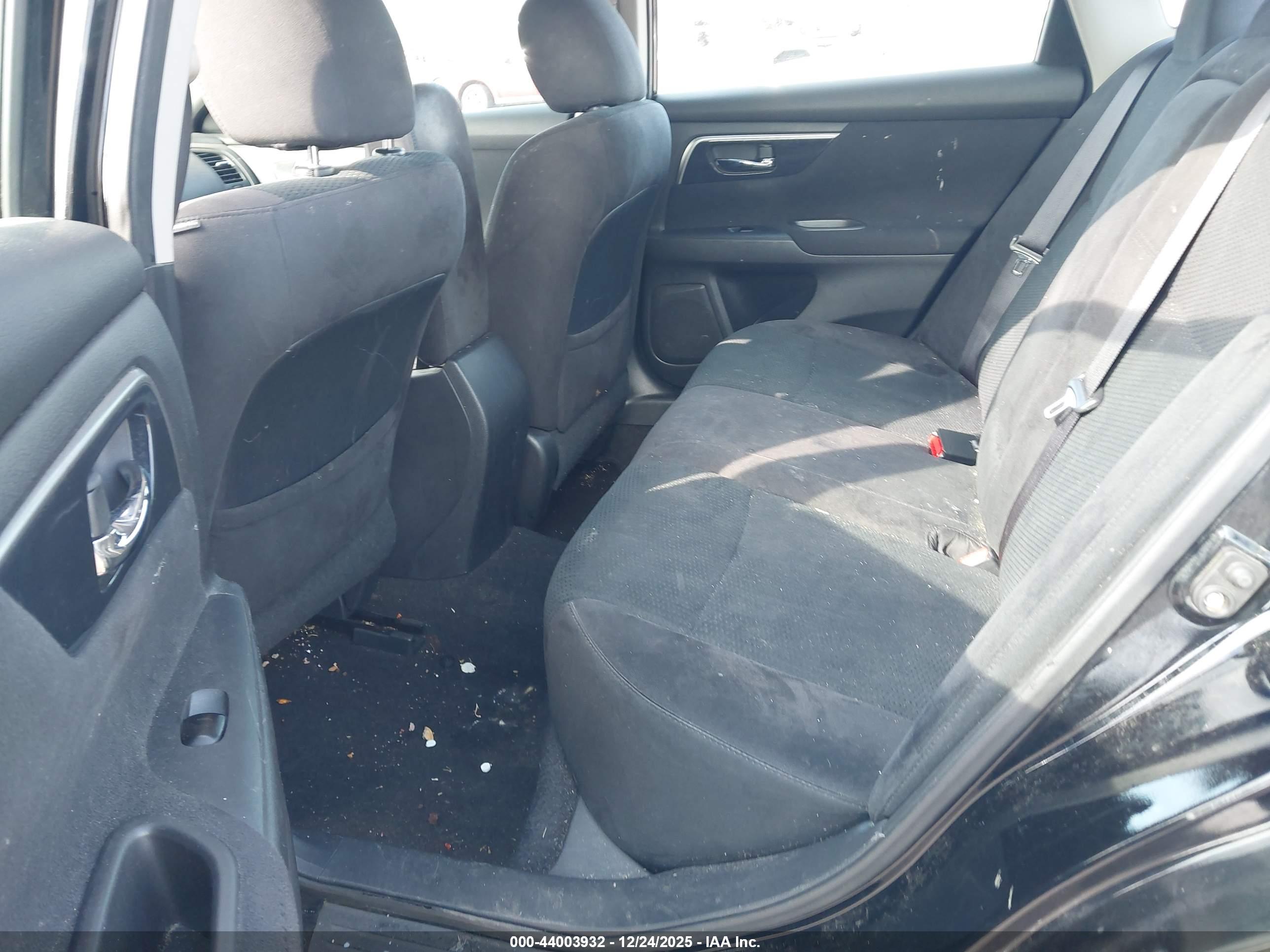 NISSAN ALTIMA image 8
