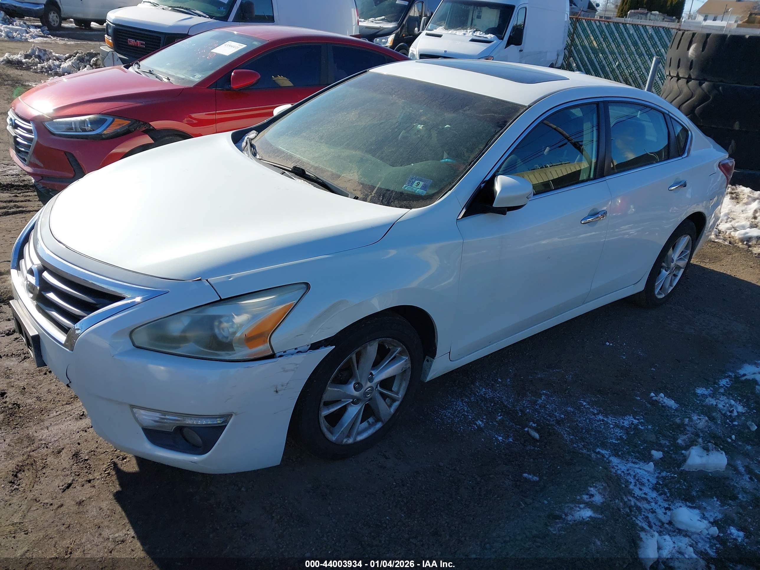 NISSAN ALTIMA image 2