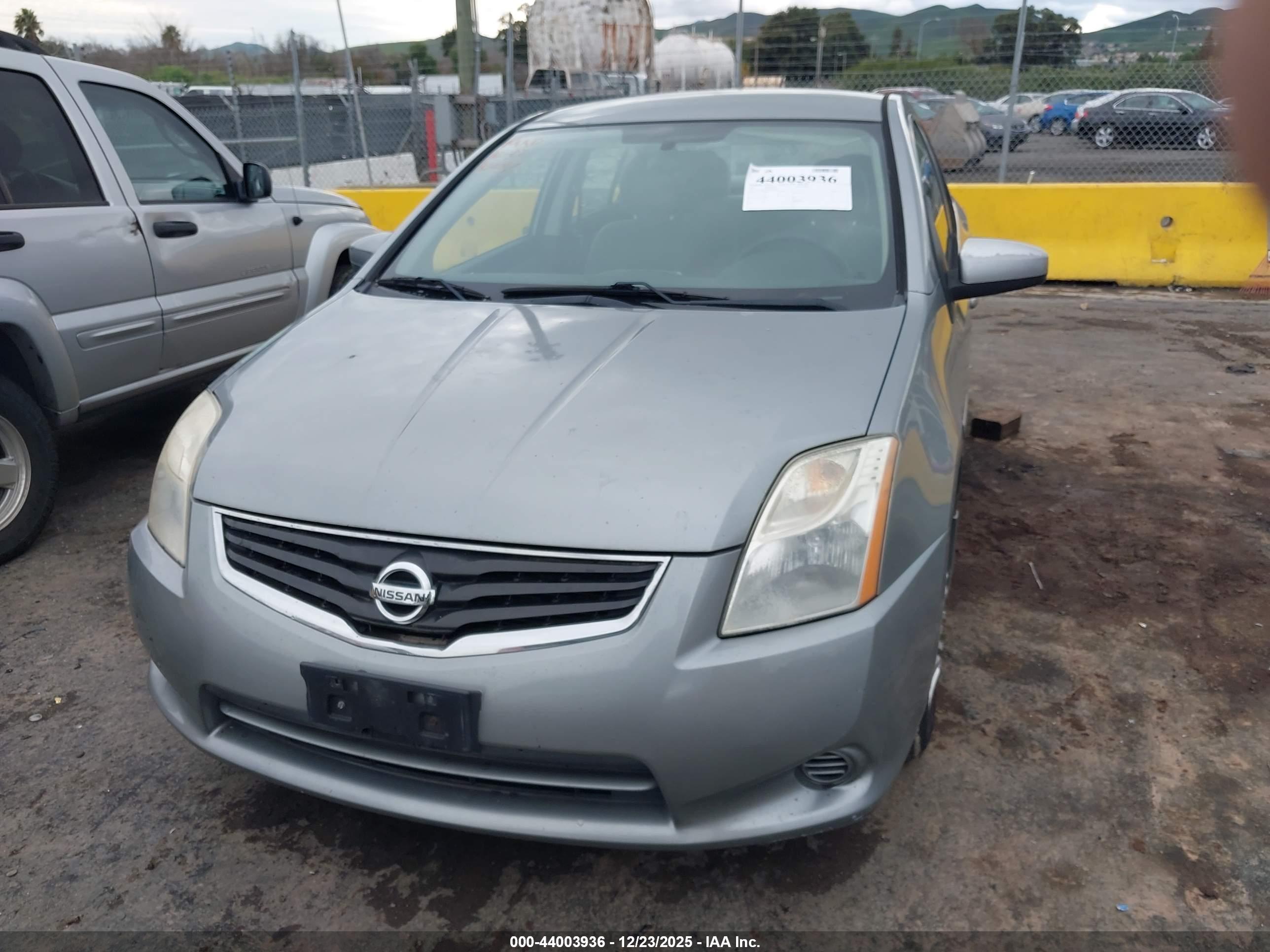 NISSAN SENTRA image 6