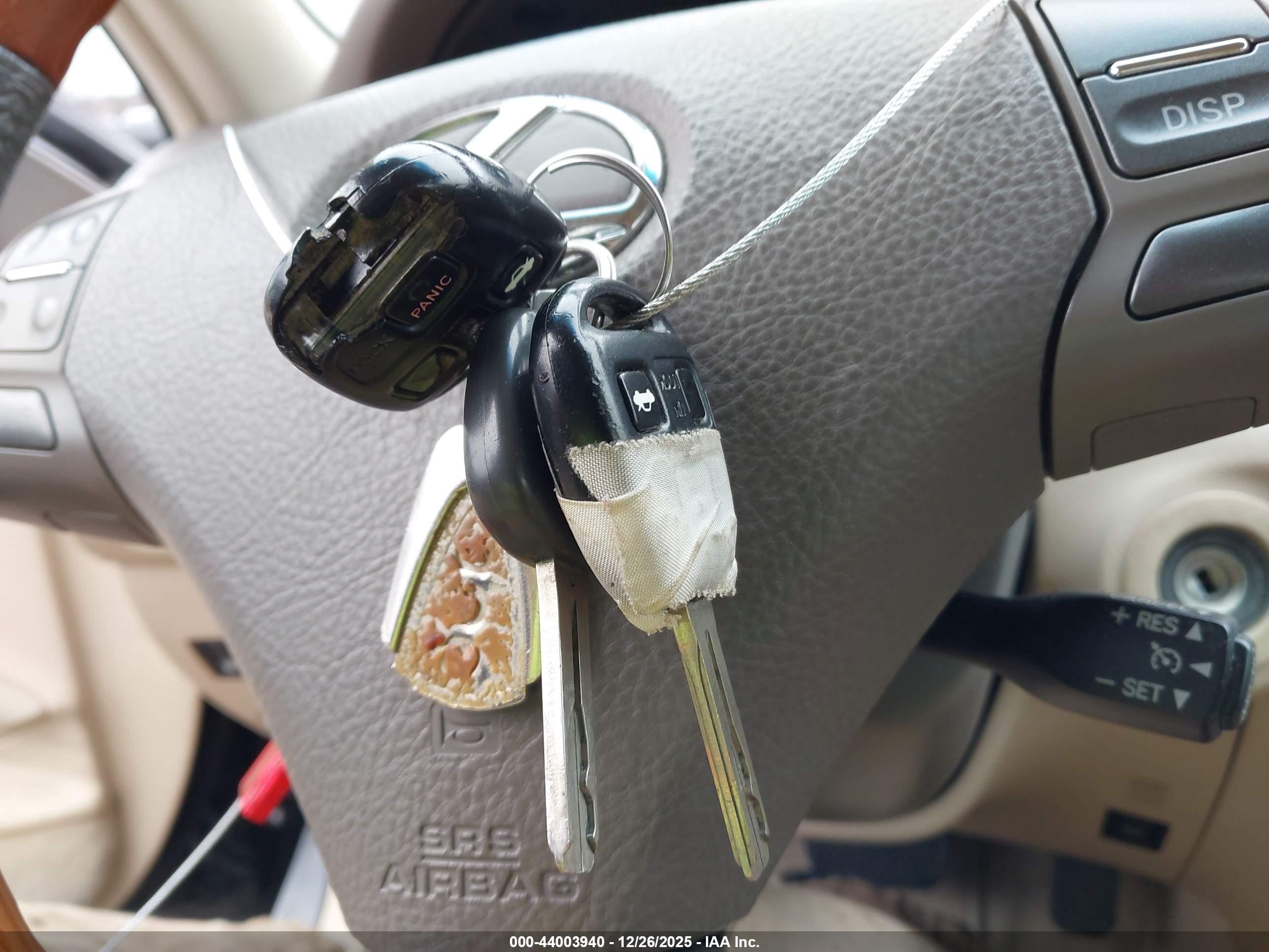 LEXUS ES image 11