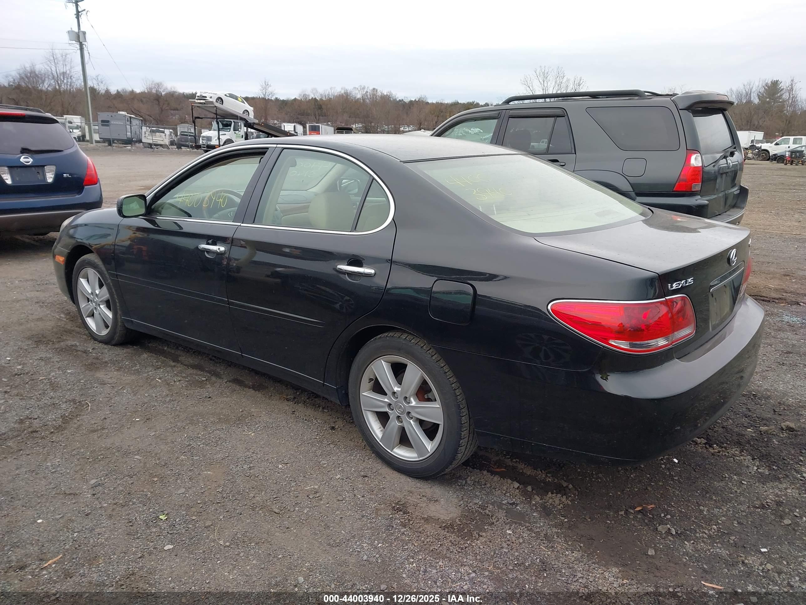 LEXUS ES image 3