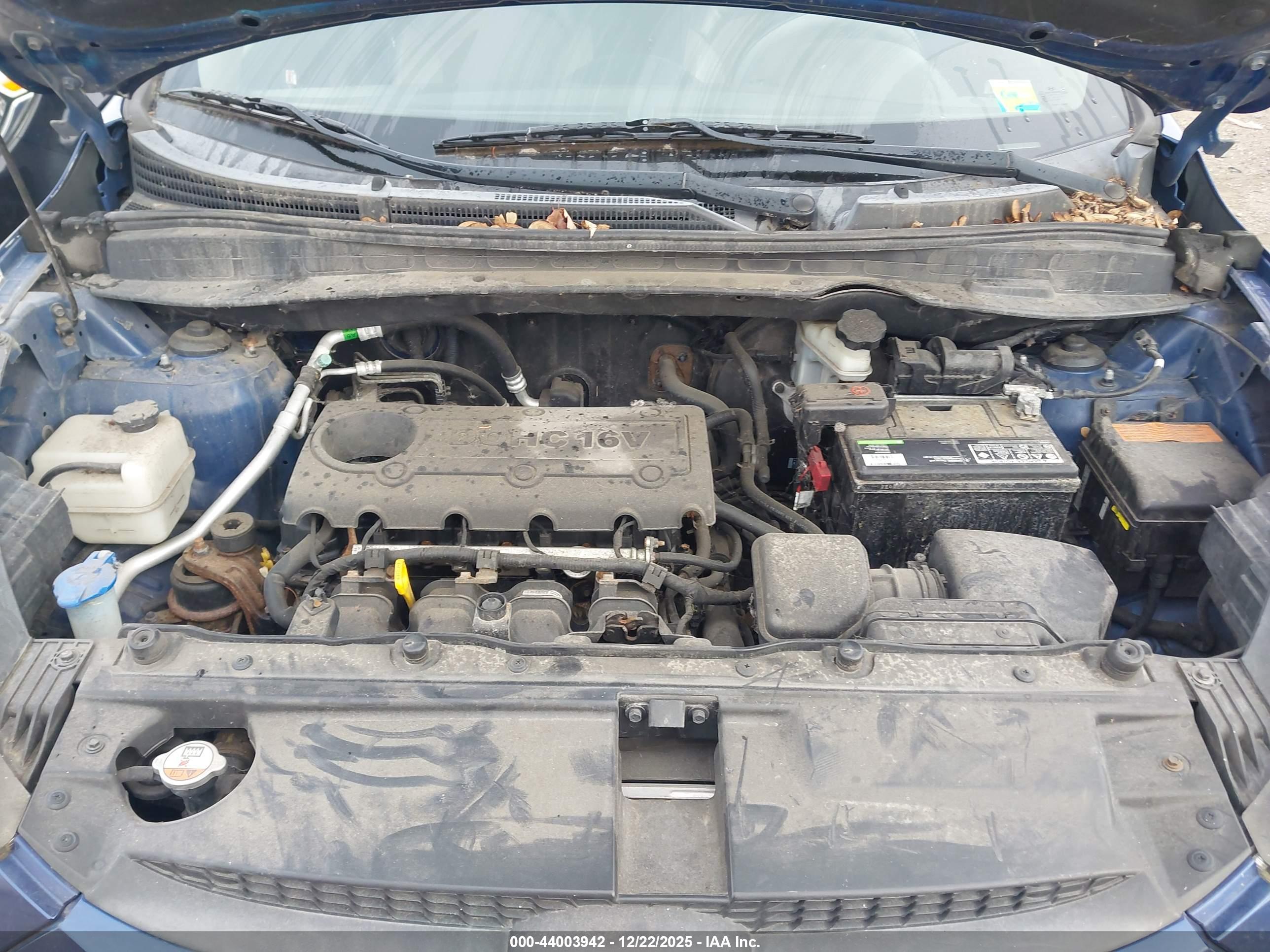 HYUNDAI TUCSON image 10