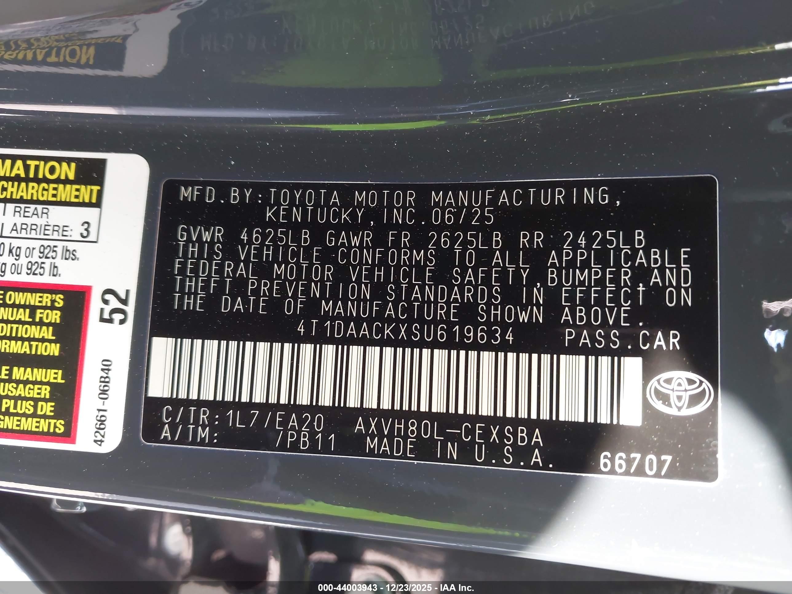 TOYOTA CAMRY image 9