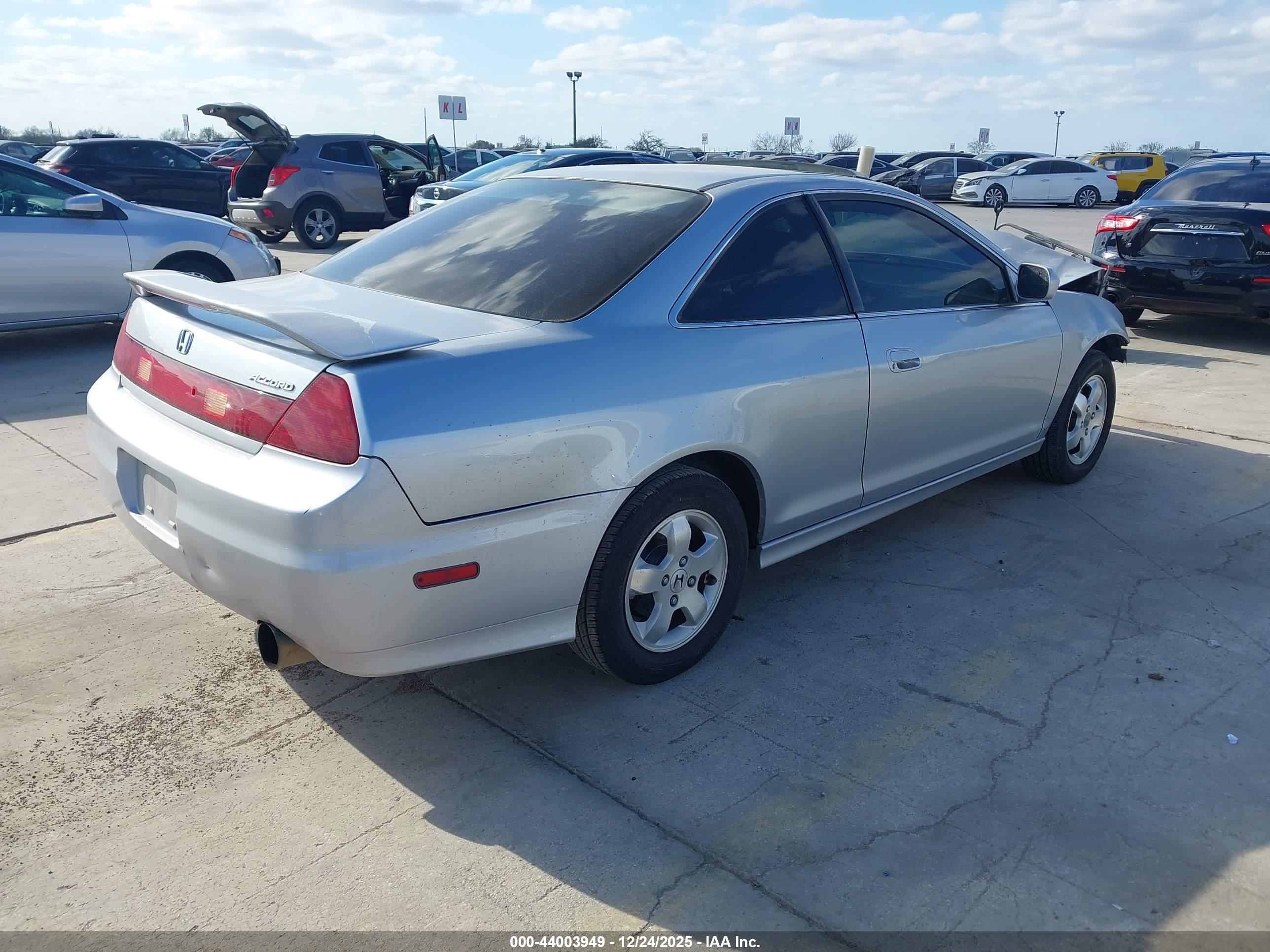 HONDA ACCORD image 4