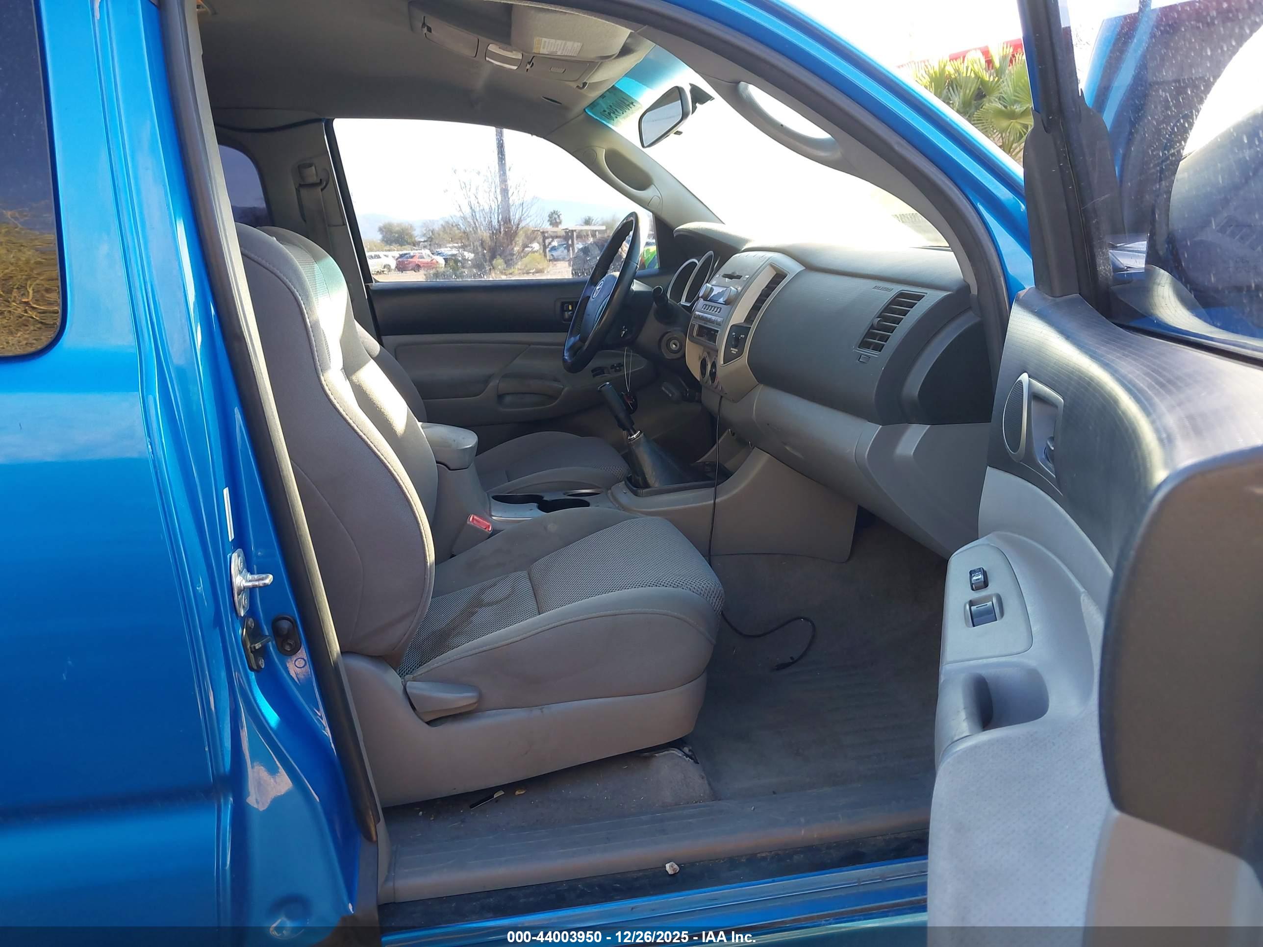 TOYOTA TACOMA image 5