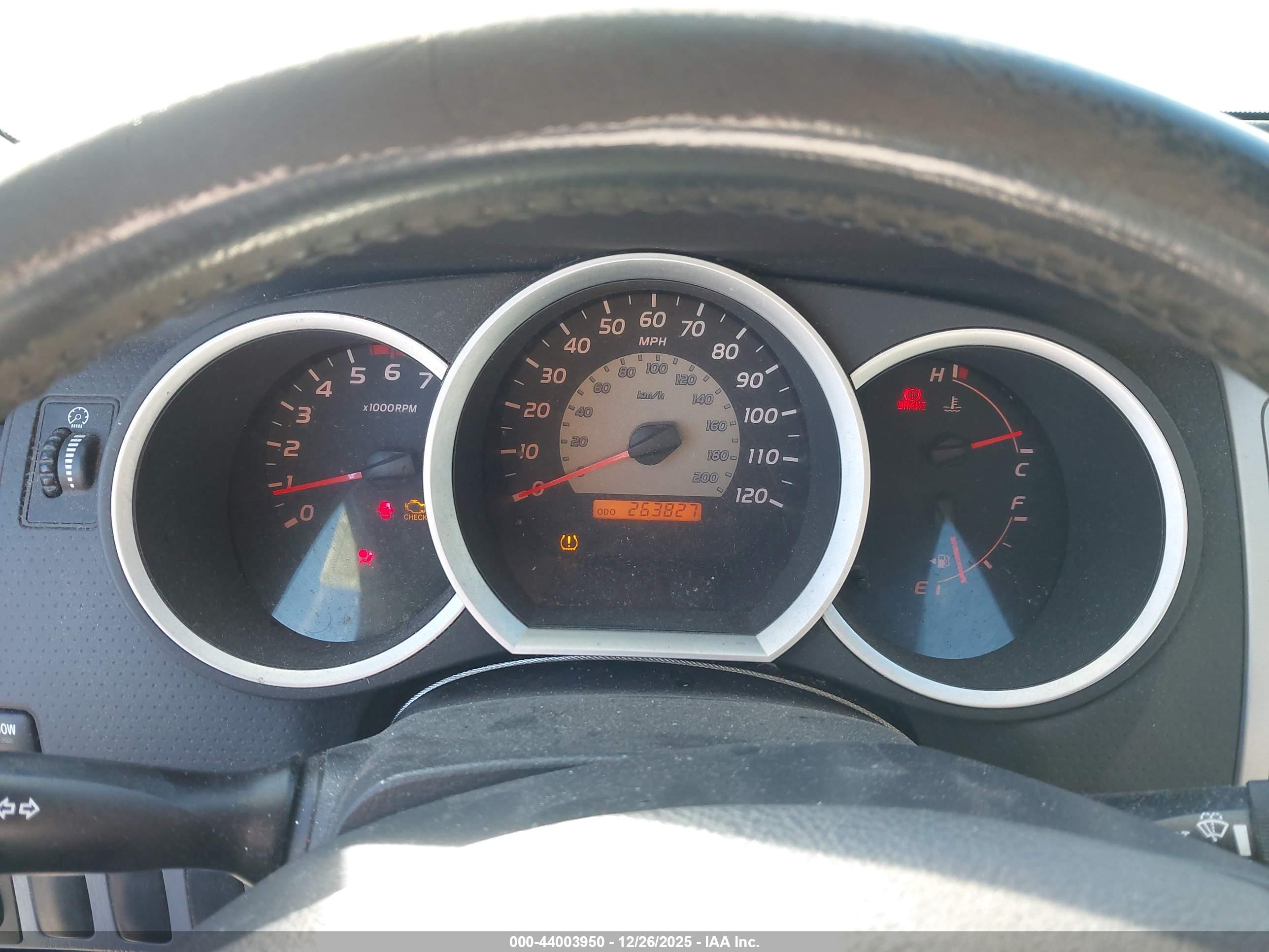 TOYOTA TACOMA image 7
