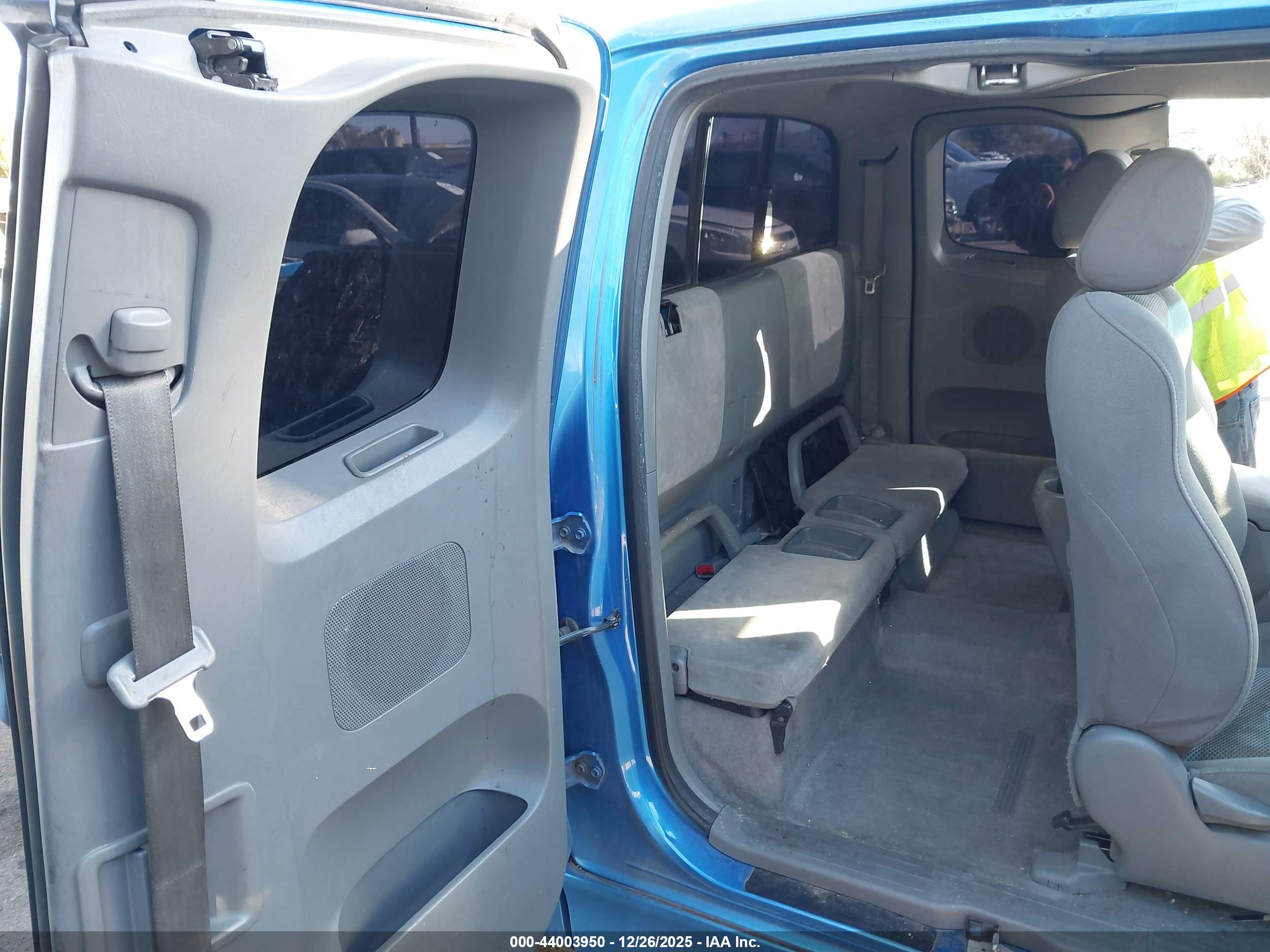 TOYOTA TACOMA image 8