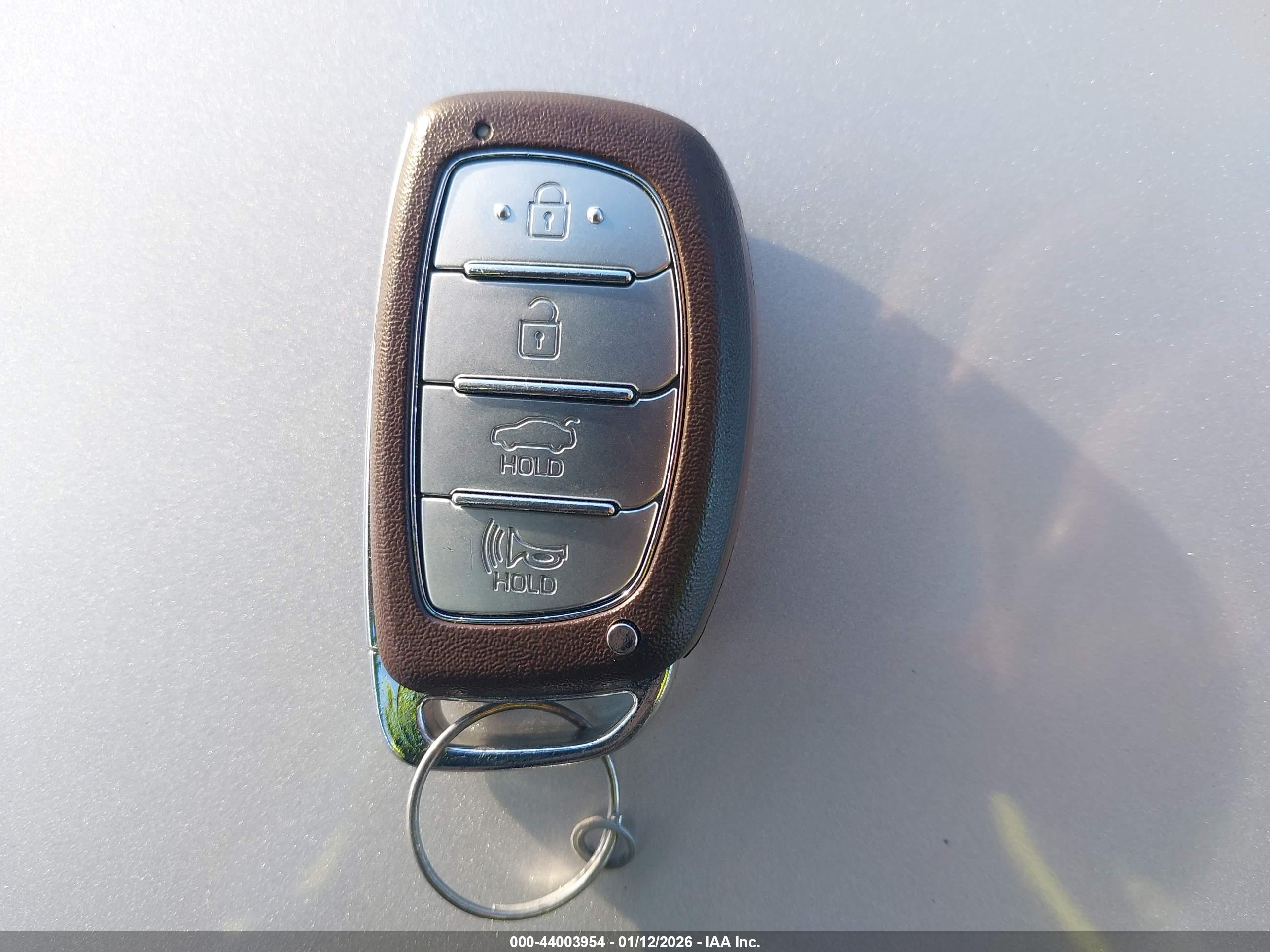 HYUNDAI SONATA image 11