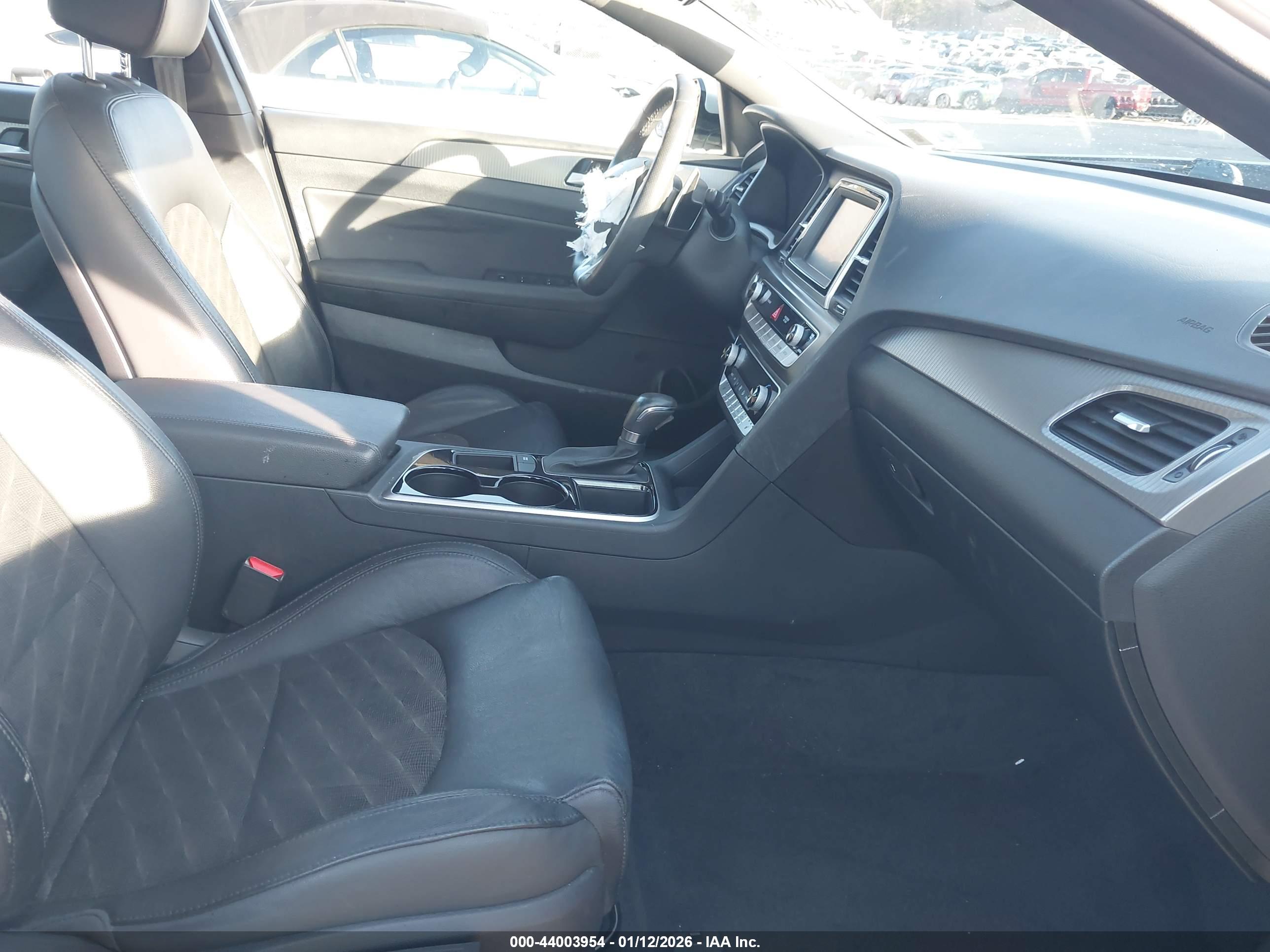 HYUNDAI SONATA image 5